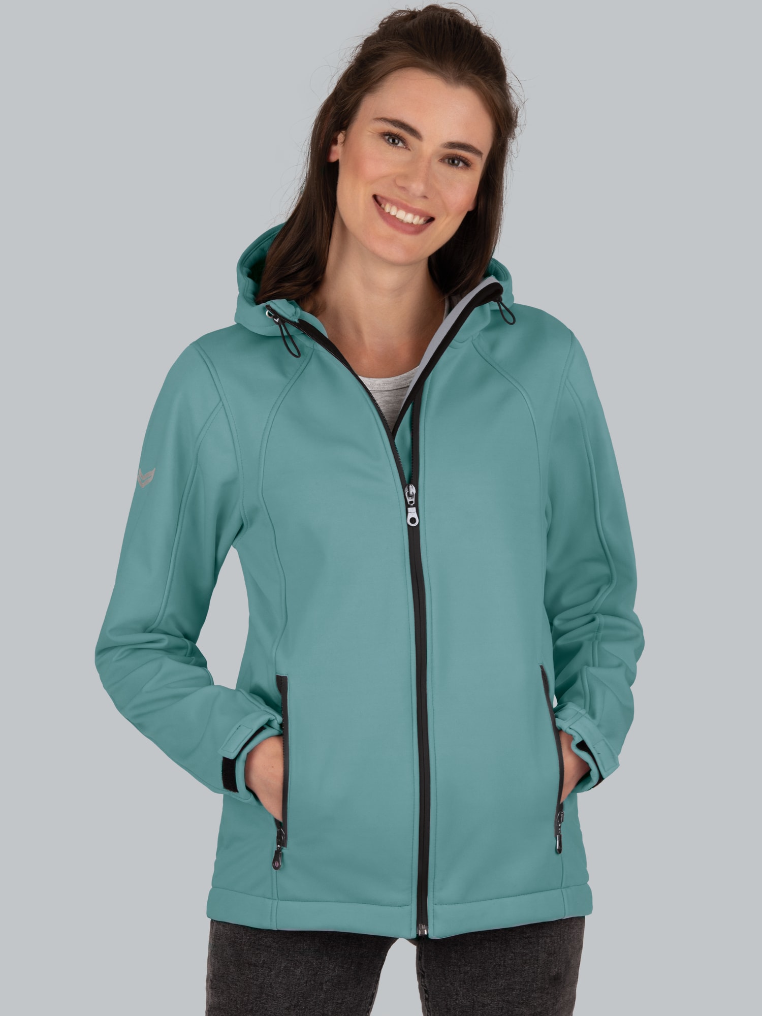 Taillierte Softshell–Kapuzenjacke Seegras
