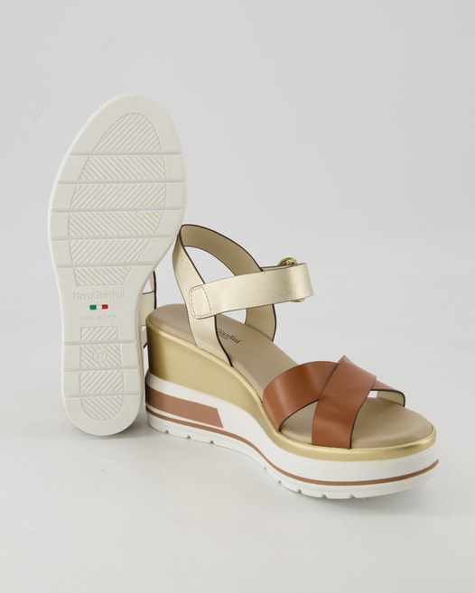 Nero Giardini E218737D-329 Wedges in Gold