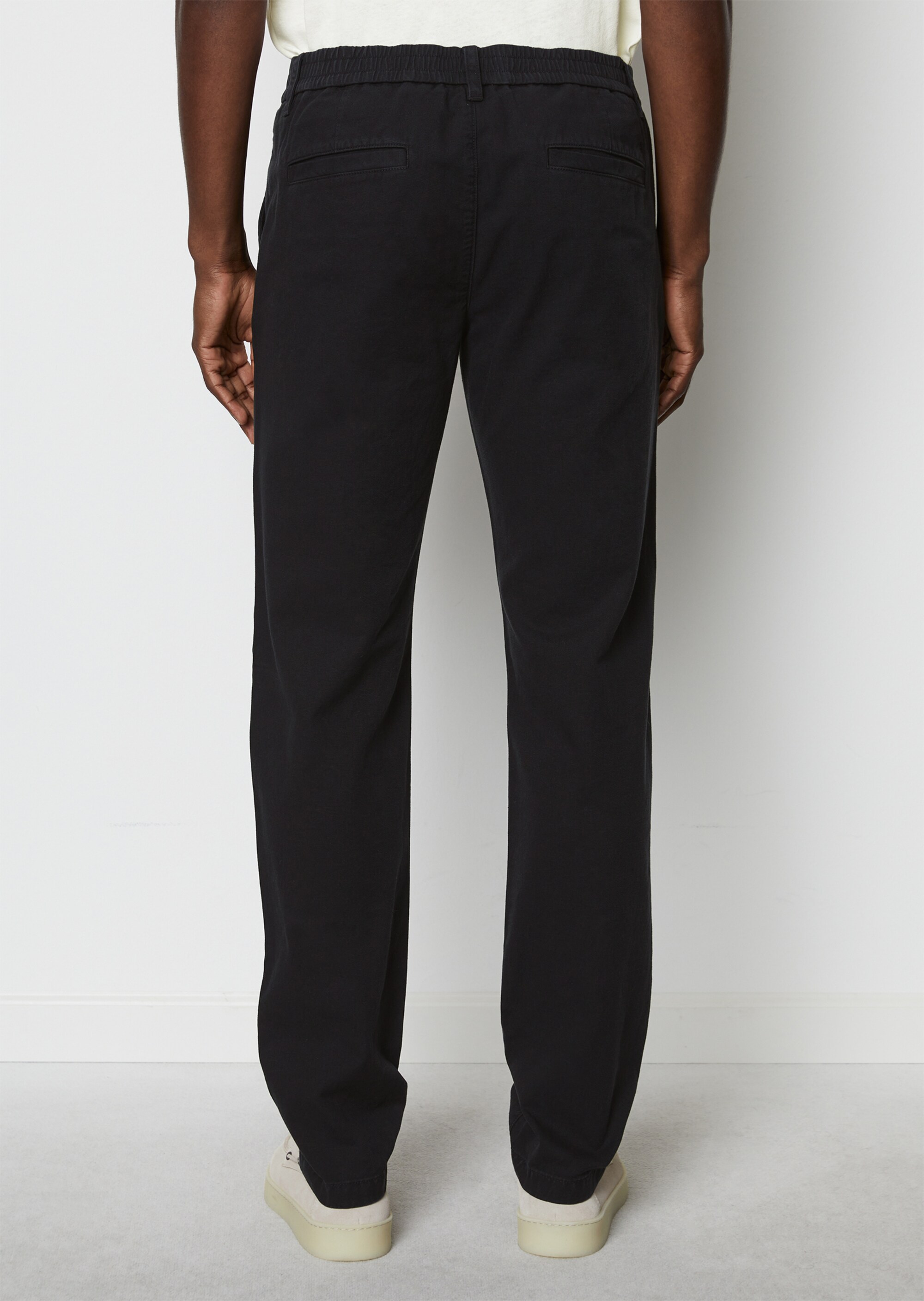 Chino Modell OSBY jogger tapered aus Bio-Baumwolle und Leinen