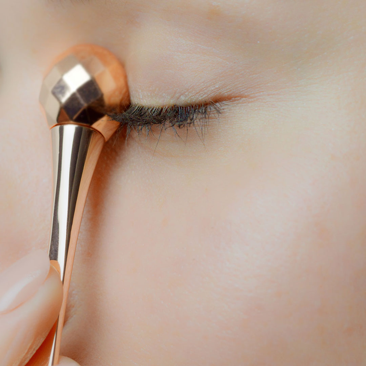 Roll On Eye Contour Massage Tool