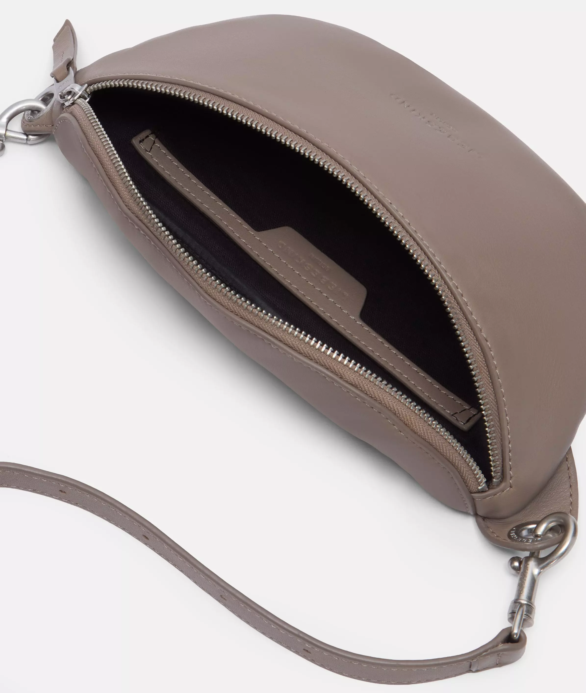 Tavia shoulder bag M Spacious belt bag made from sheepskin