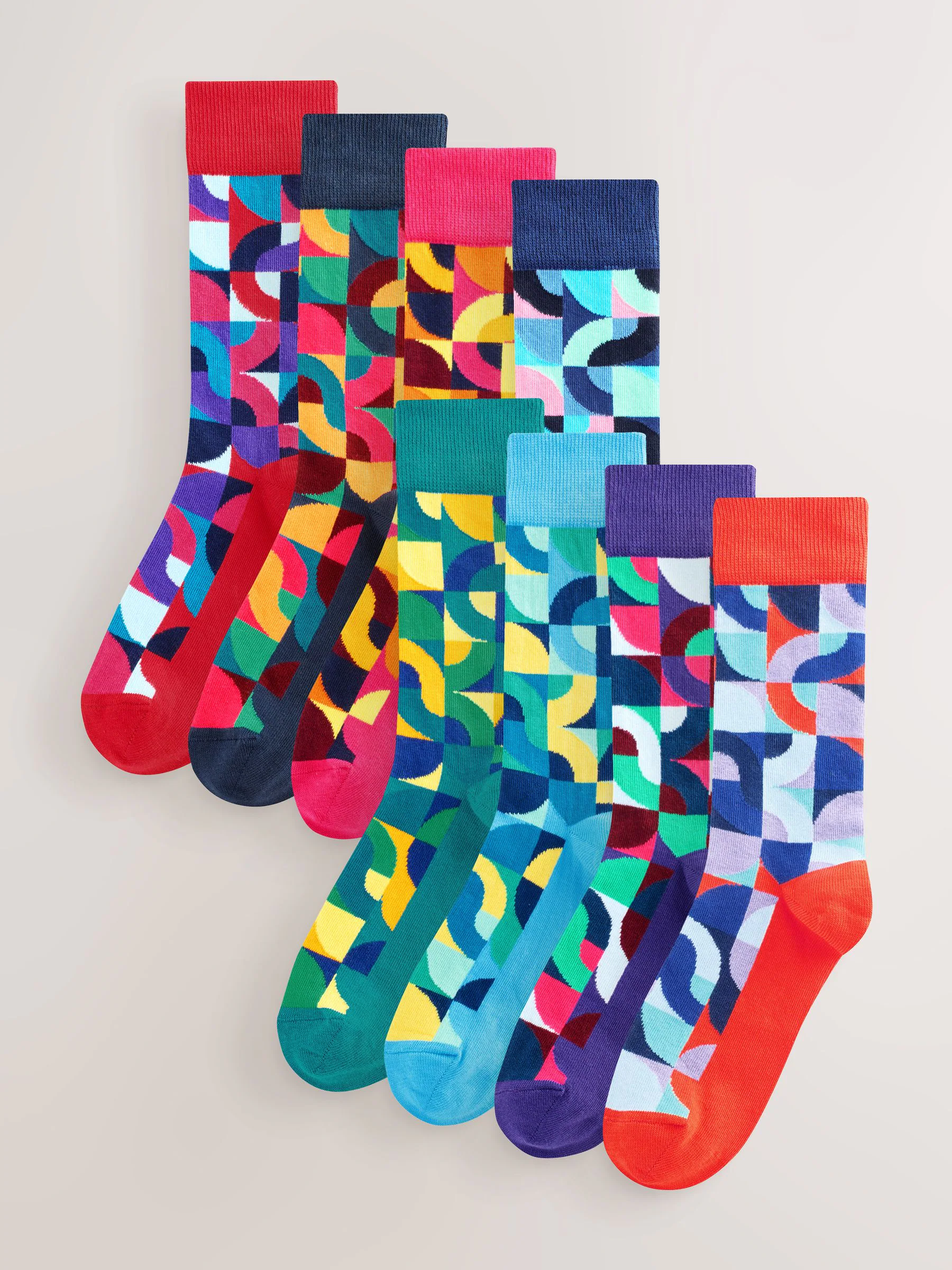 Felrood/Groen geometrisch - Set van 8 sokken met patroon