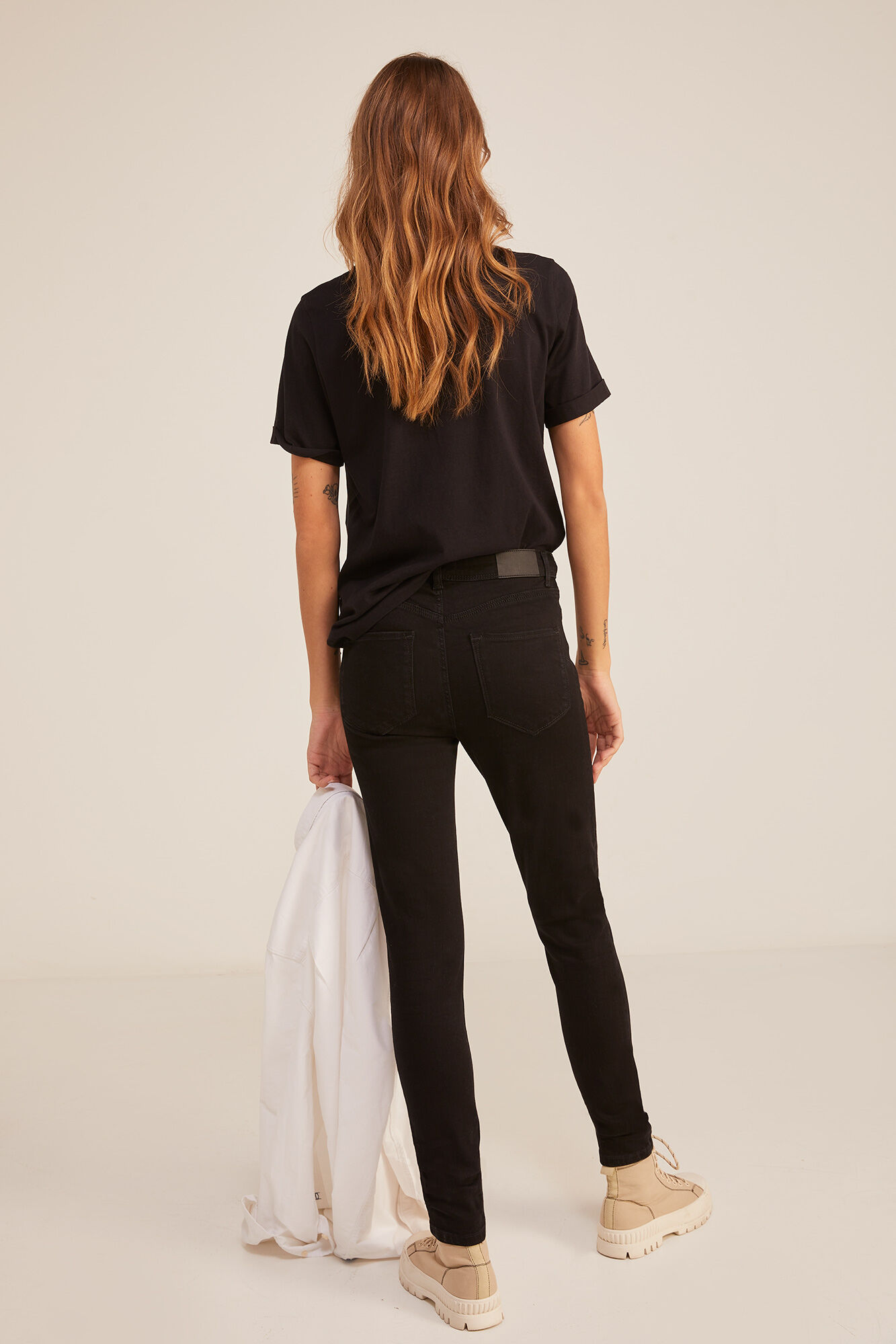 Calça jeans push-up, lavagem sustentável - preta