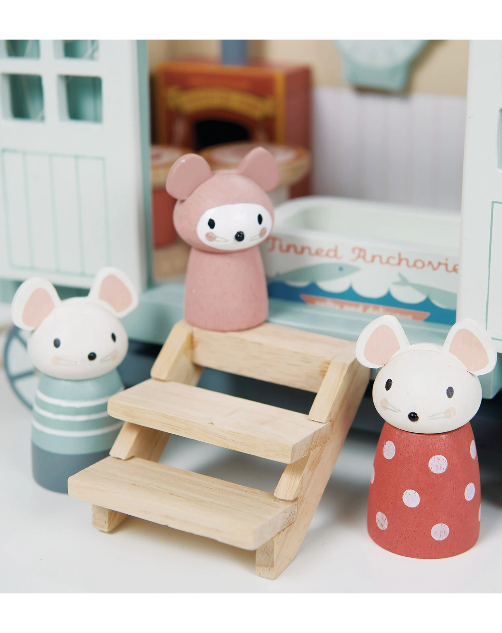 Spielfigur-Set MÄUSEFAMILIE IM SCHÄFERWAGEN