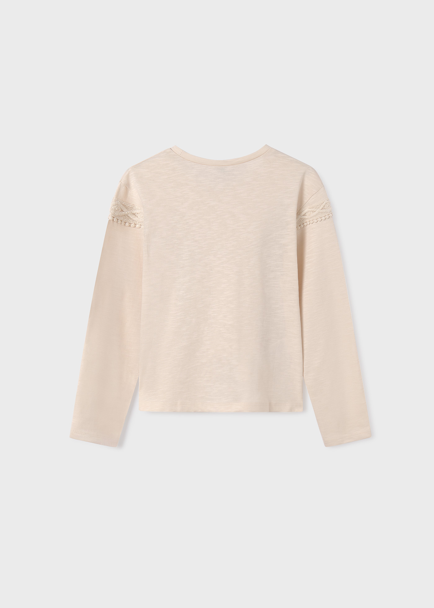 Camiseta infantil Better Cotton com fita bordada