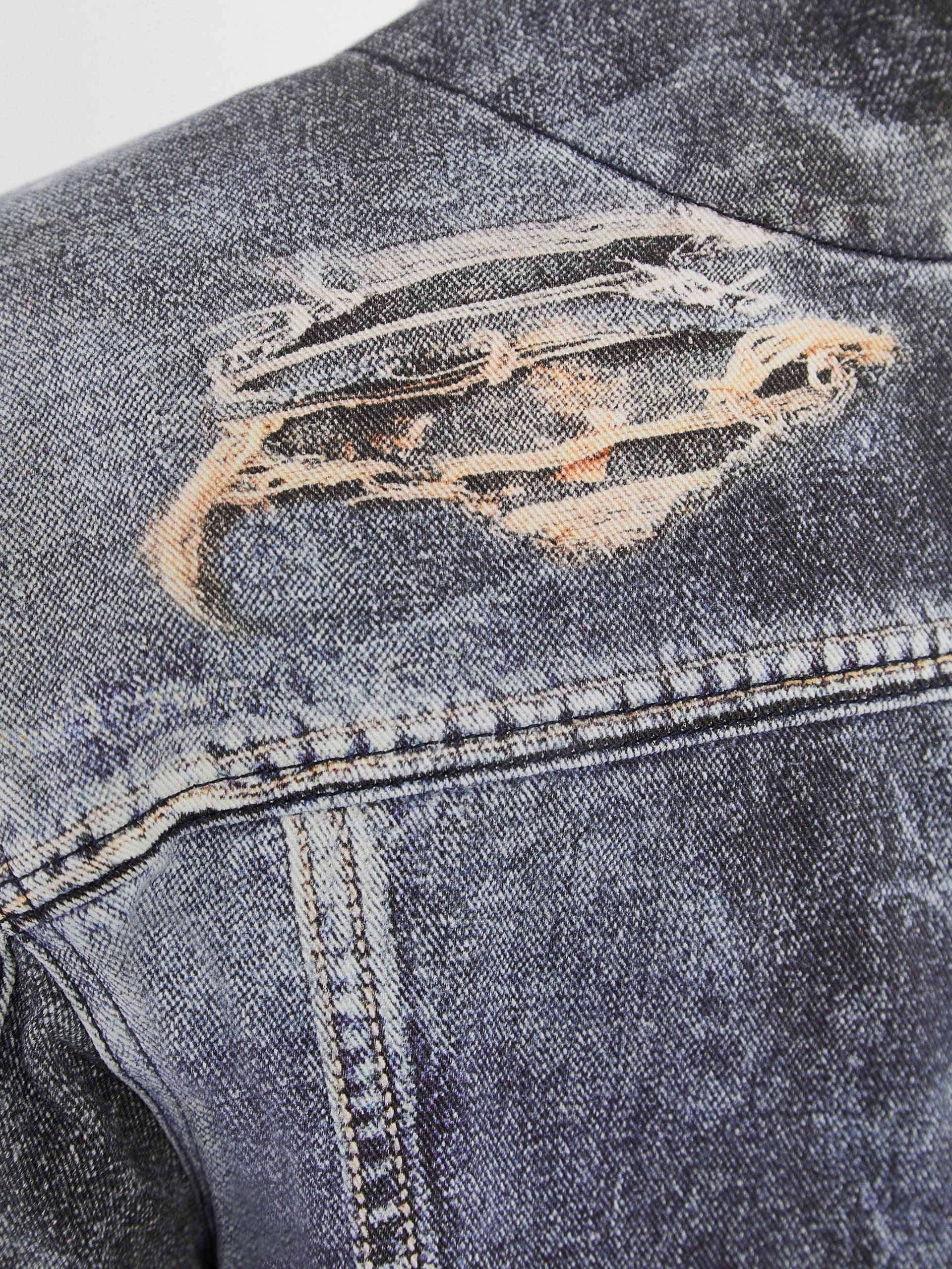Jaqueta jeans trucker estampada GUESS Originals