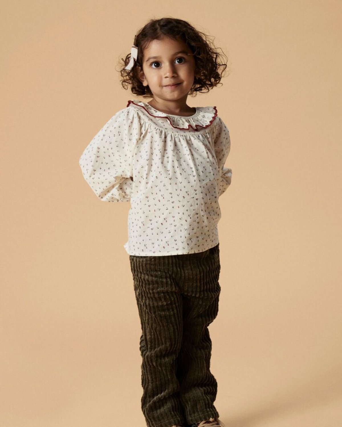 Bluse m/ Volangerkrage Barn – 100% Øko Bomull | RASIA LS LOOSE SHIRT LIL