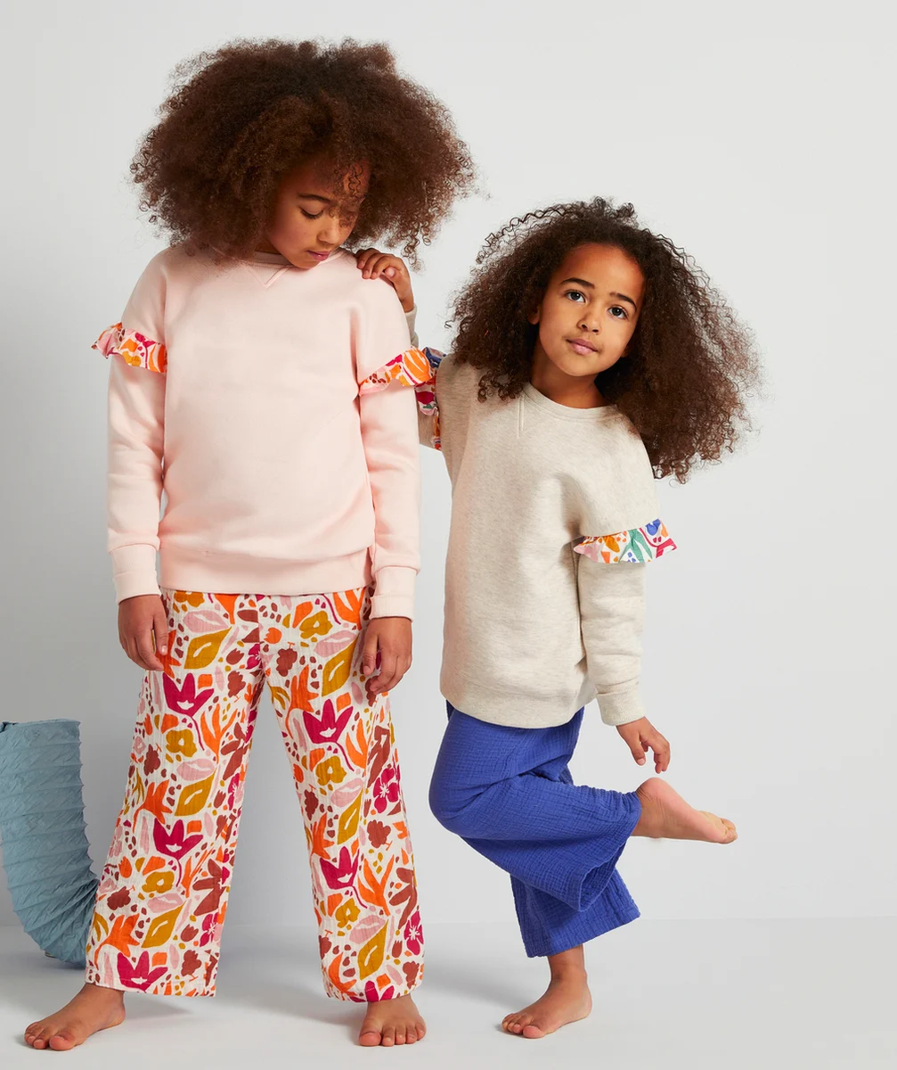 SWEAT ÉVOLUTIF FILLE GRIS EN FIBRES RECYCLÉES AVEC VOLANTS
