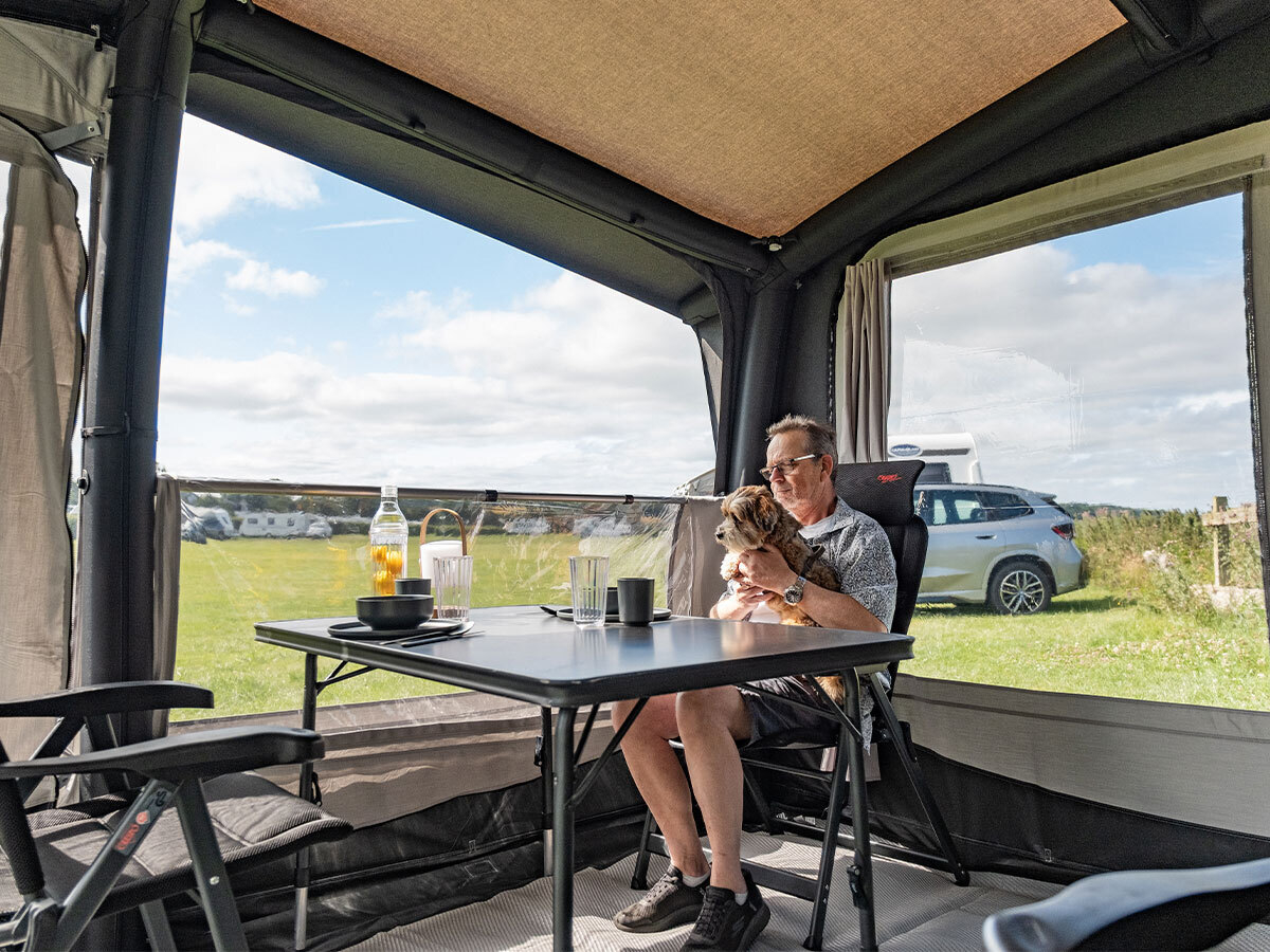 Telta Estate 390 camper & caravanvoortent