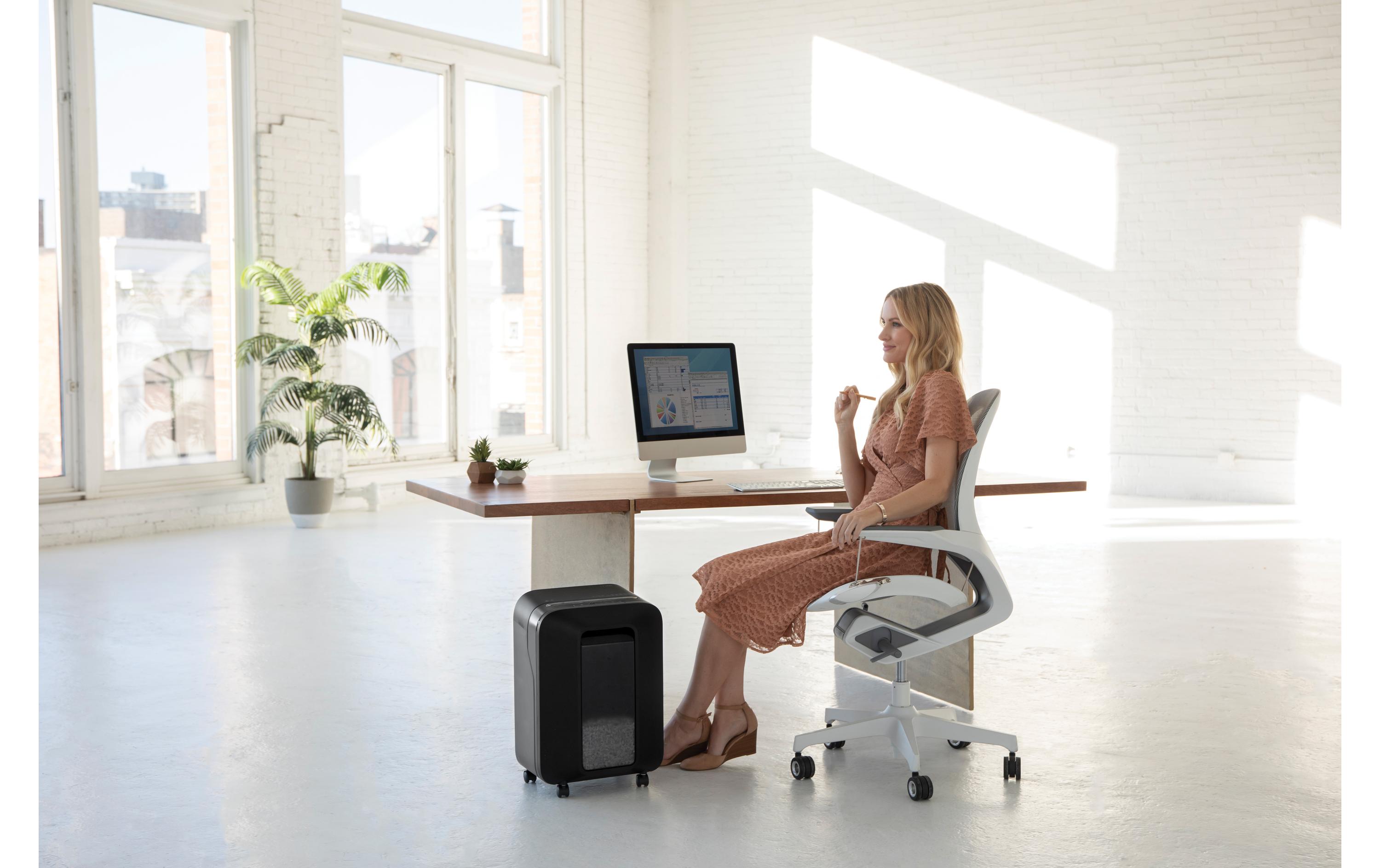Aktenvernichter Powershred LX200 P-4, 12 Seiten<br>Aktenvernichter LX200 von Fellowes