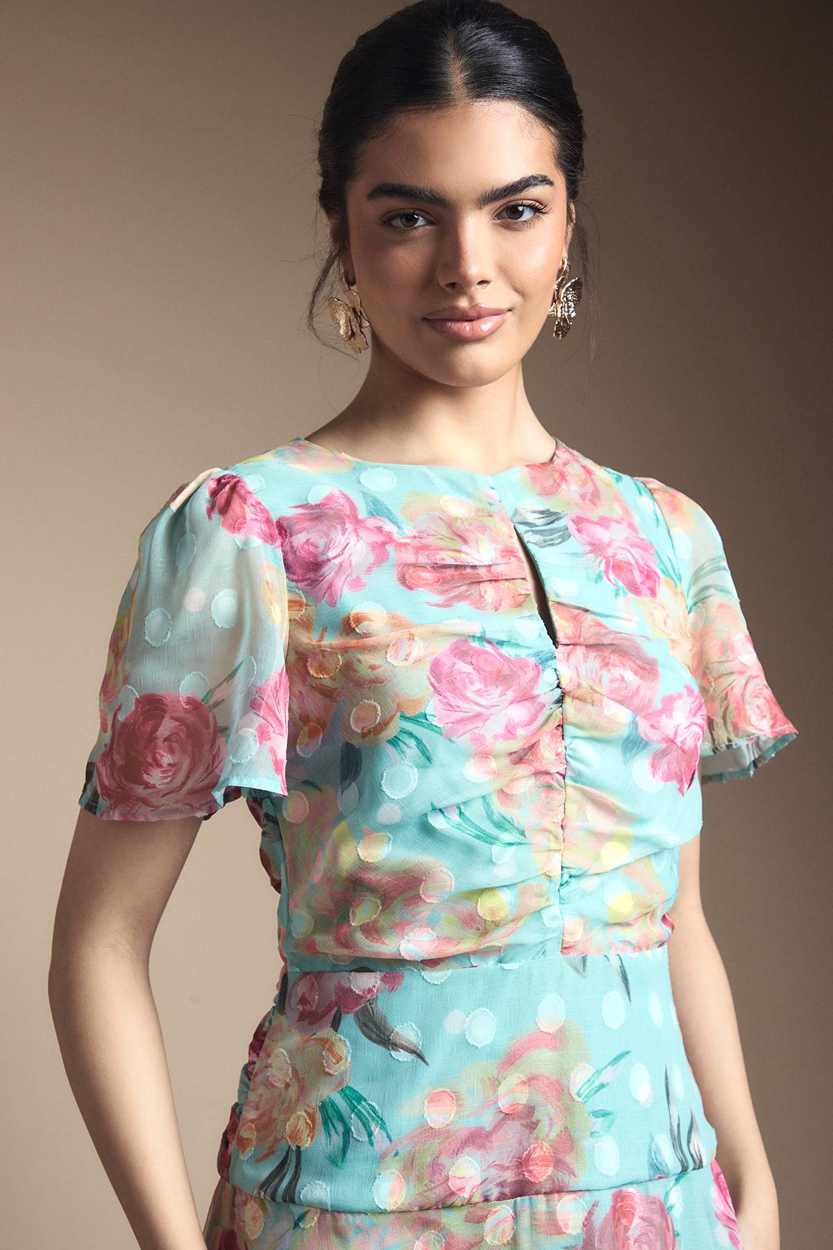 Wallis Robe Mi-Longue Froncée à Motifs Floraux Dévorés