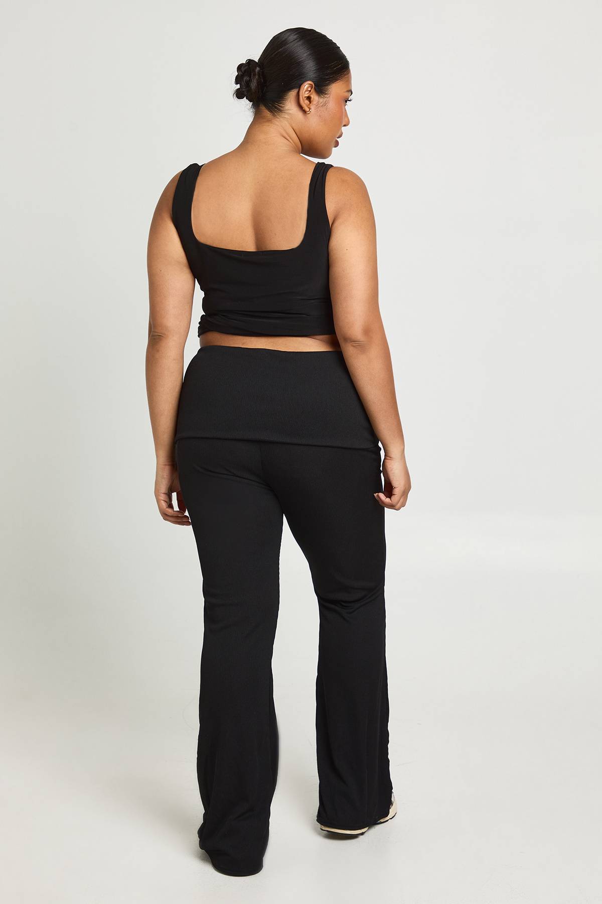 boohoo Pantalon Évasé Grande Taille En Jersey À Taille Repliable