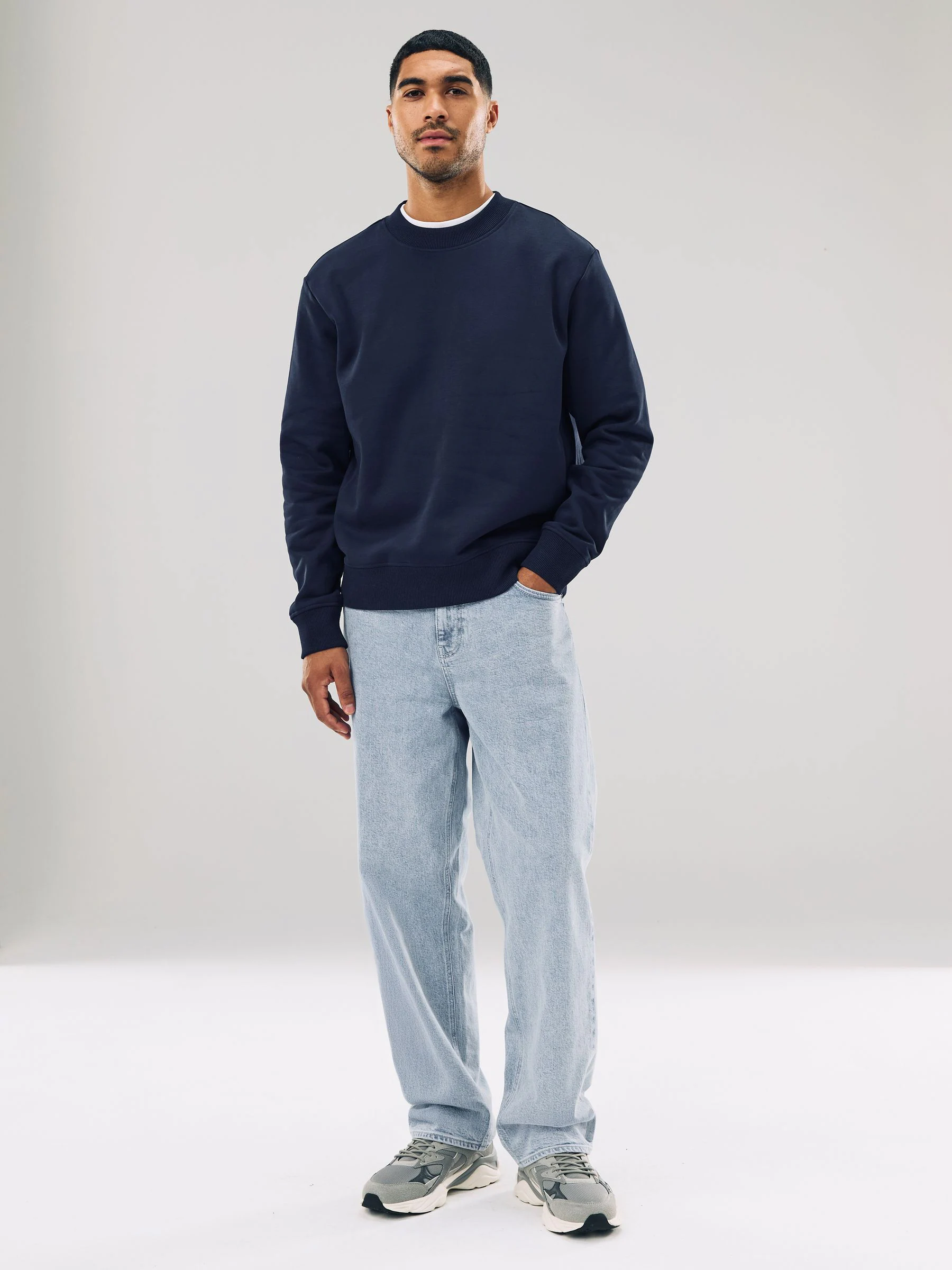 Donkerblauw - Normale Pasvorm - Dik sweatshirt met ronde hals en hoog katoengehalte