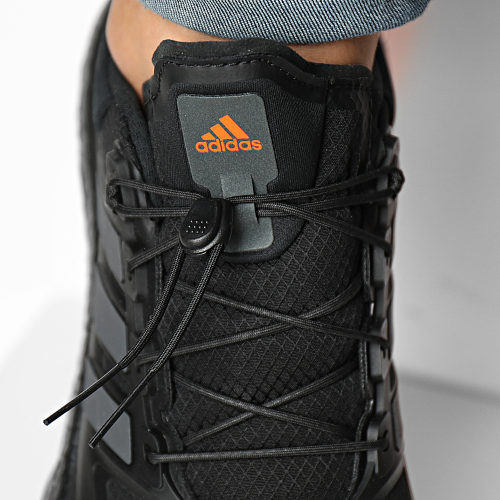 Baskets Ultraboost 22 C.Rdy II GX6691 Core Black Carbon Orange
