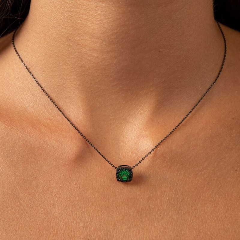 Collier Argent Noir Solitaire Carre Vert
