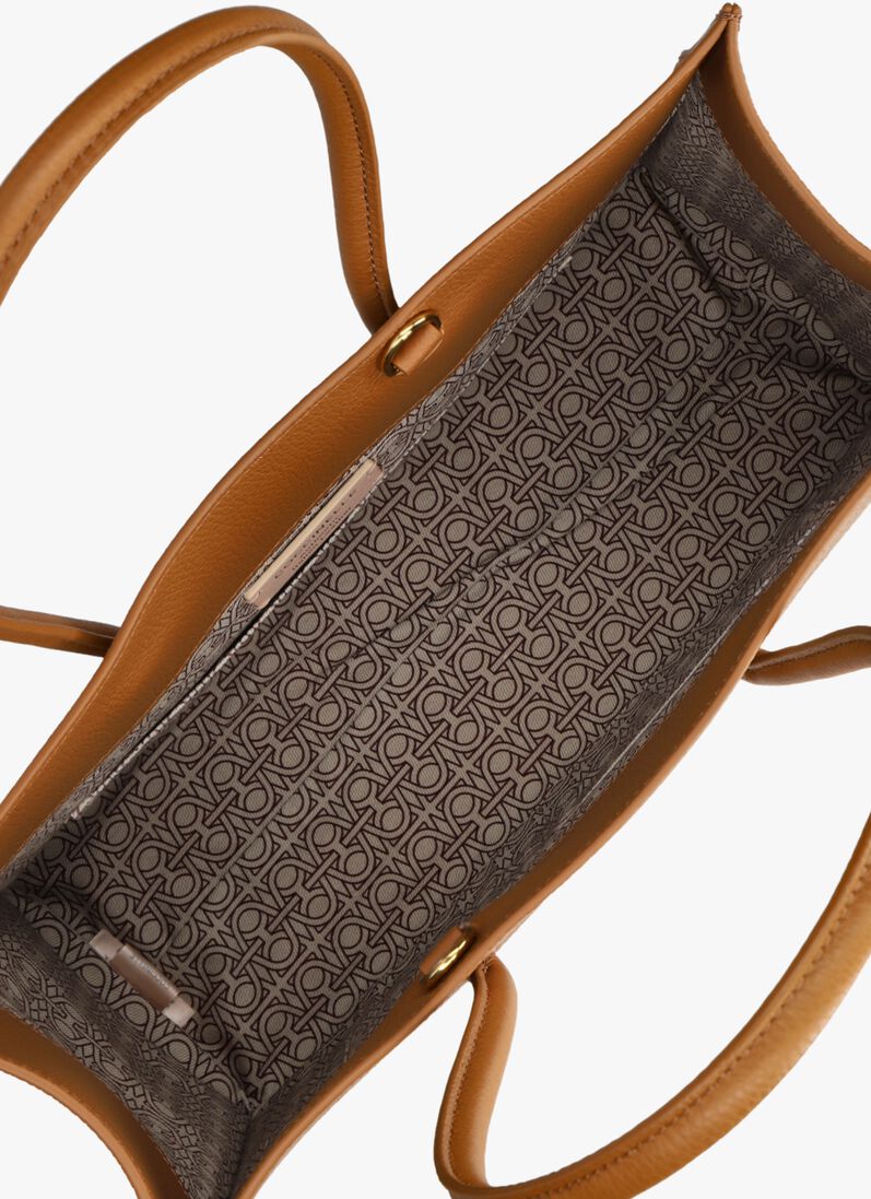 beige coccinelle handtas myrtha
