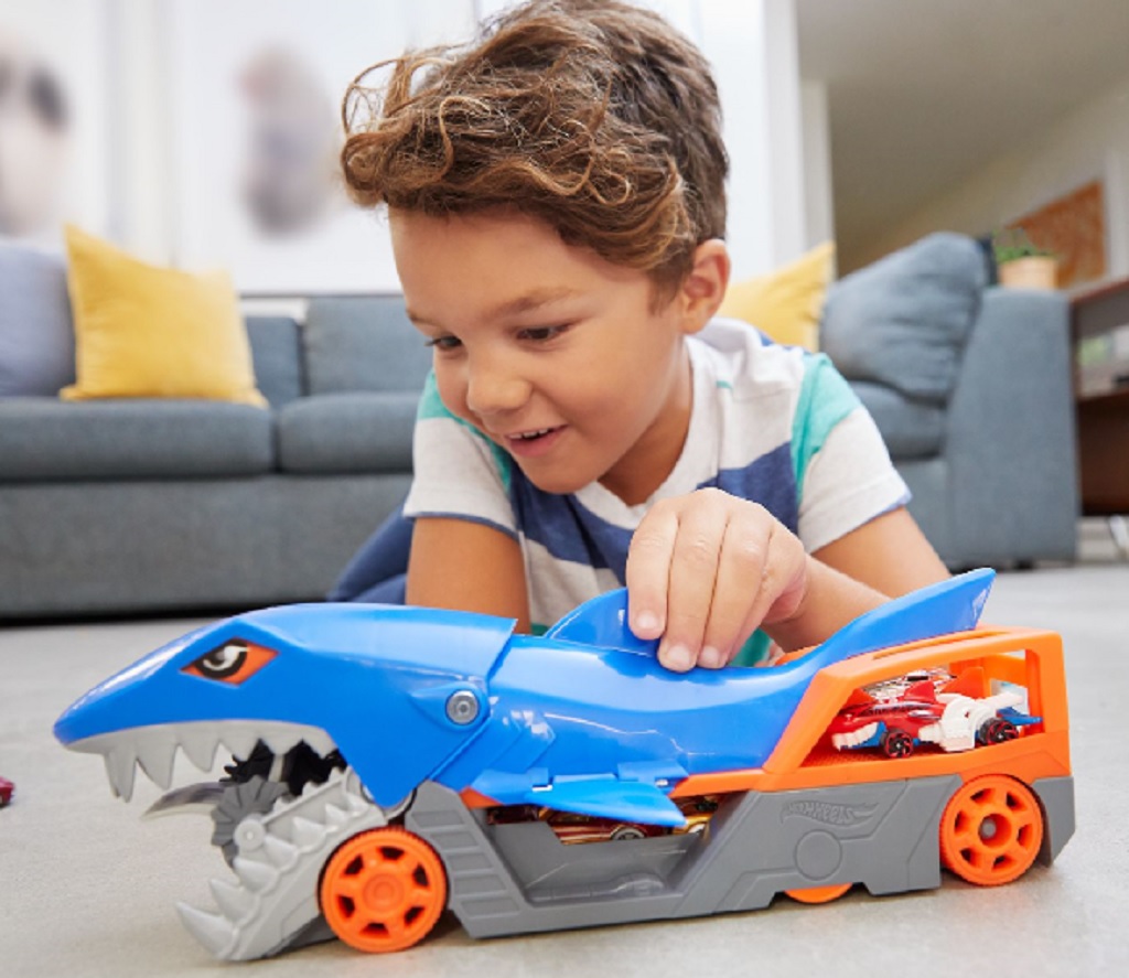 CAMIÃO DE TRANSPORTE TUBARÃO HOT WHEELS