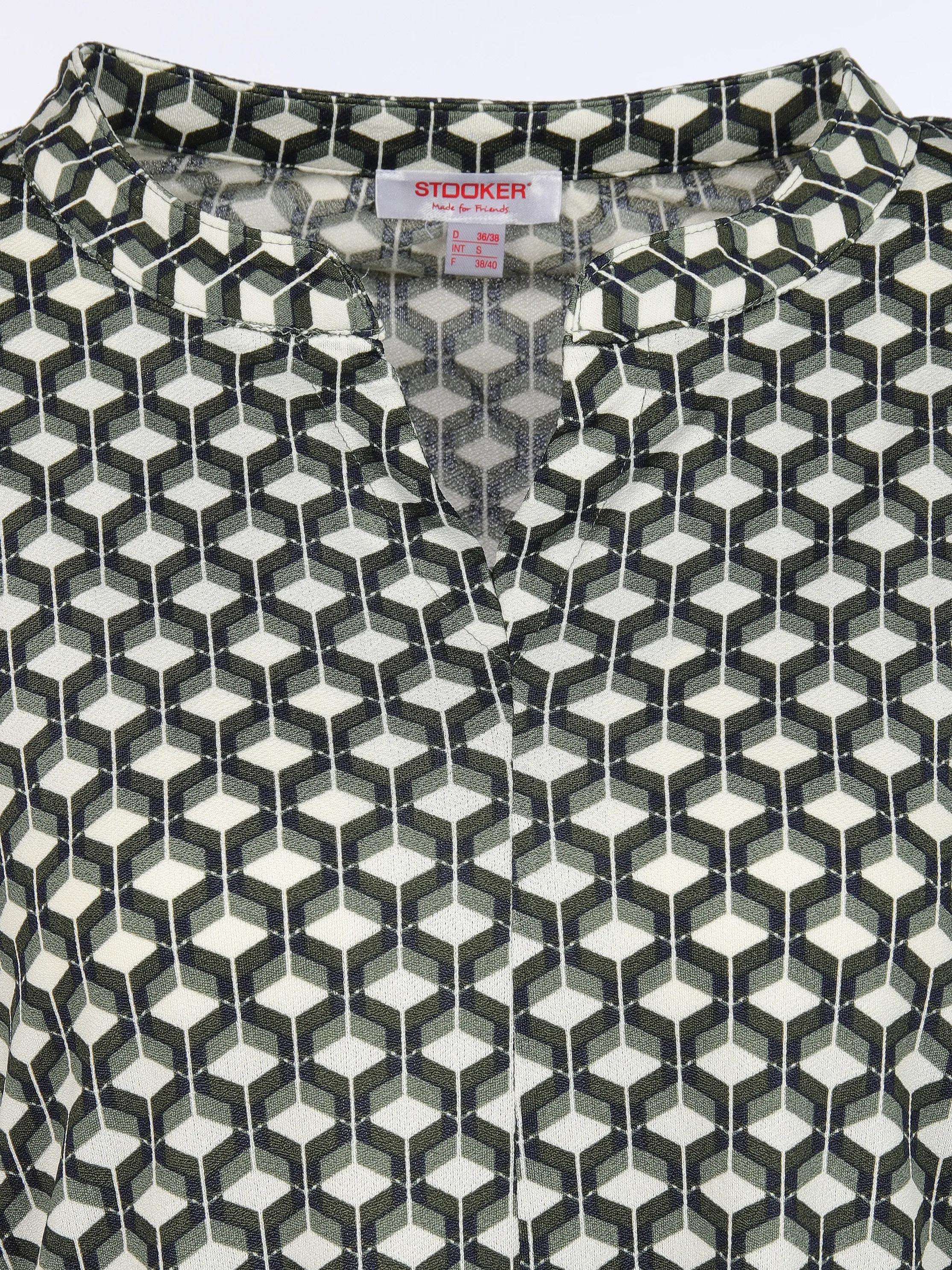 Damen Shirt im abstrakten Dessin