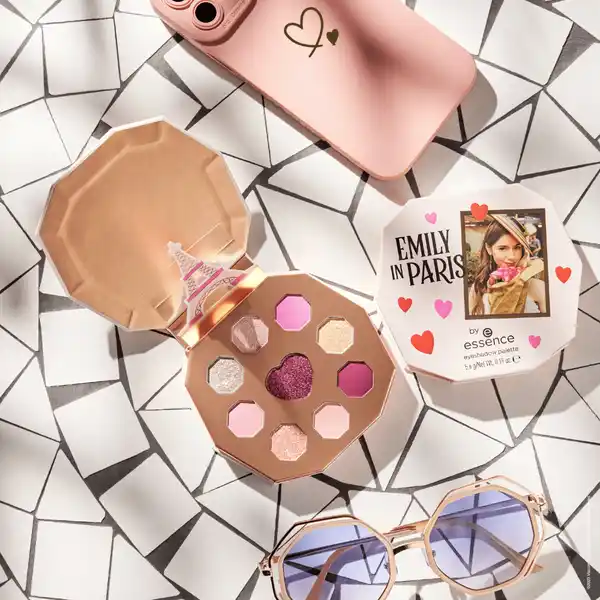Emily in Paris Lidschatten Palette 01