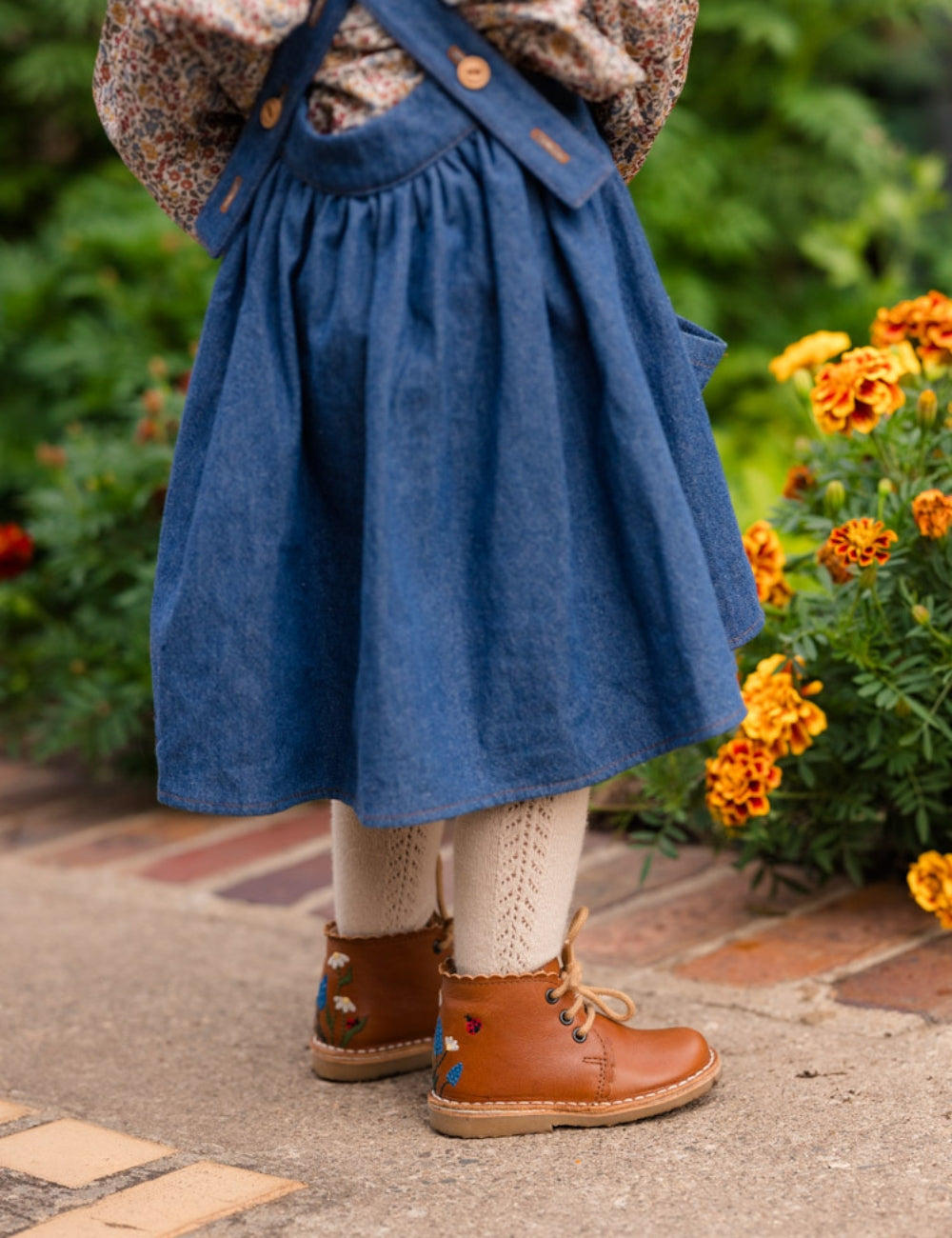 Ladybug Scallop Boot - Cognac