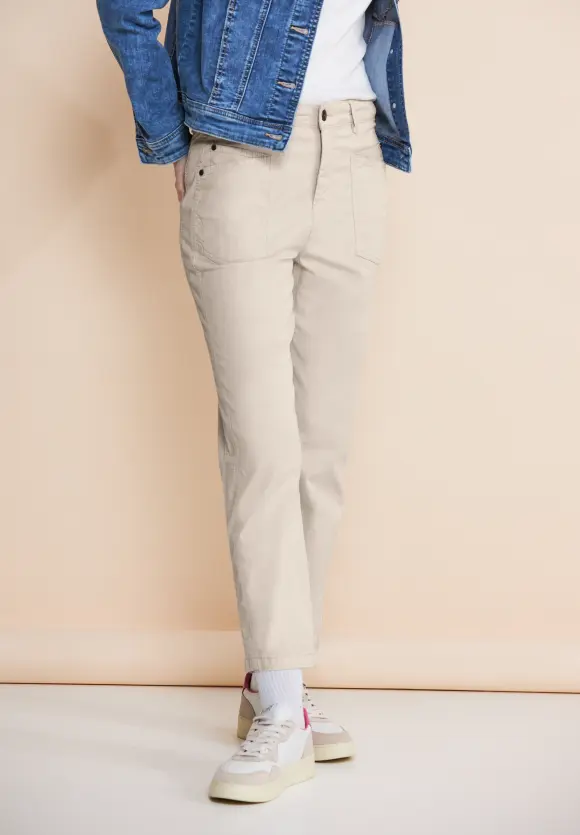 Casual Fit Cargohose - clean sand