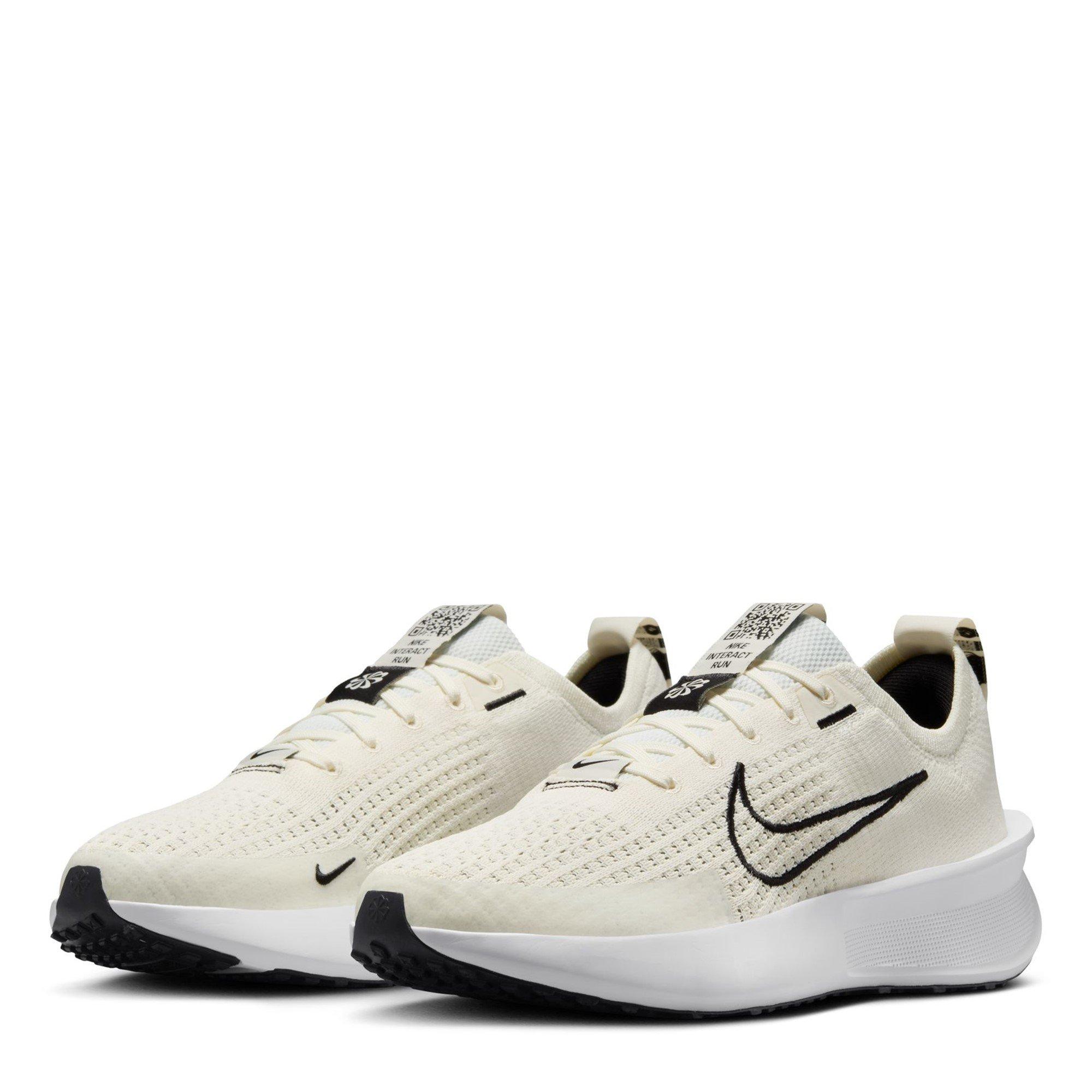 Nike Interact Run Womens Running Shoes
