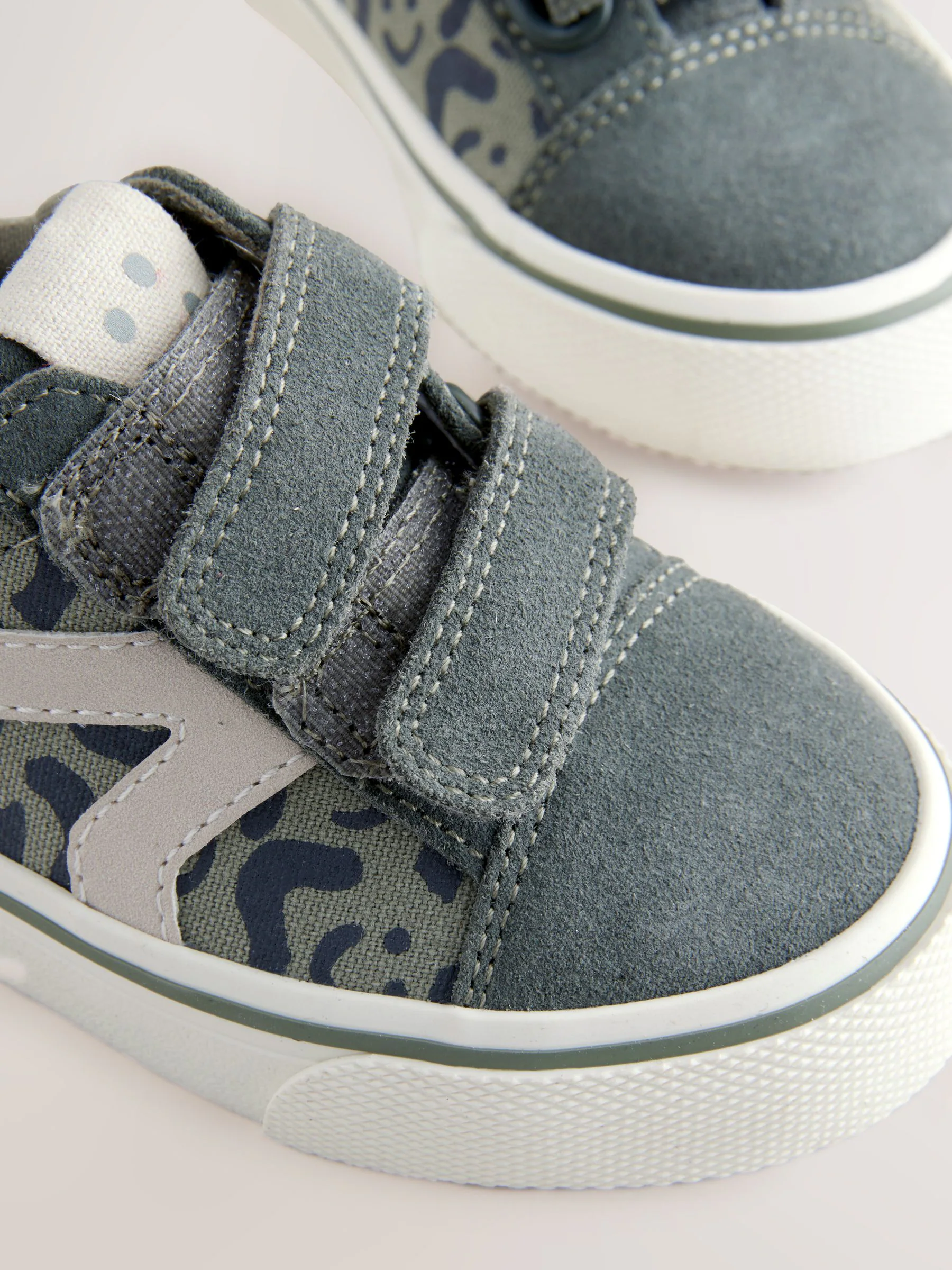 Kakigroen - Klittenbandsluiting Skate Trainers