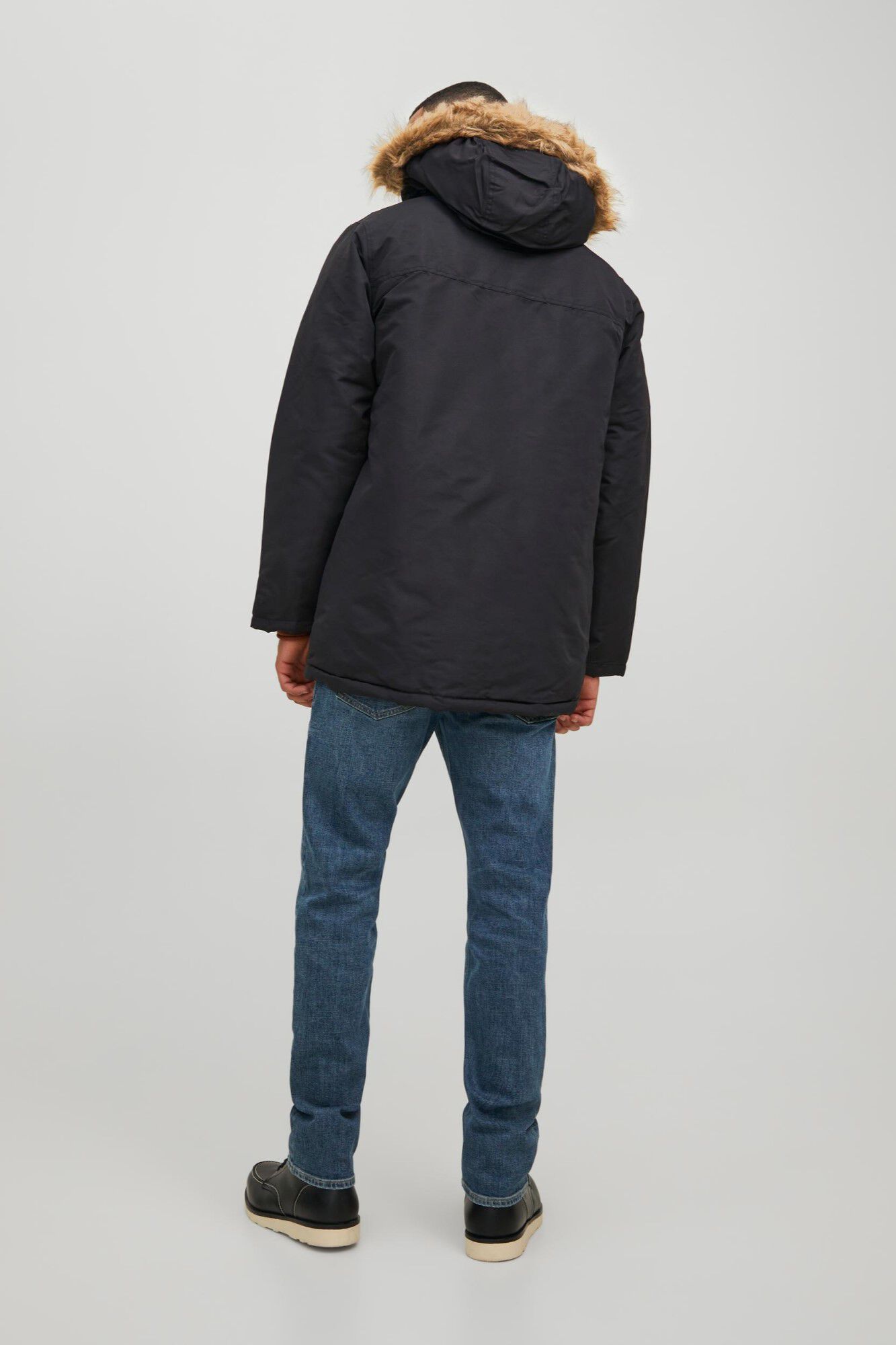 Parka com capuz de pele
