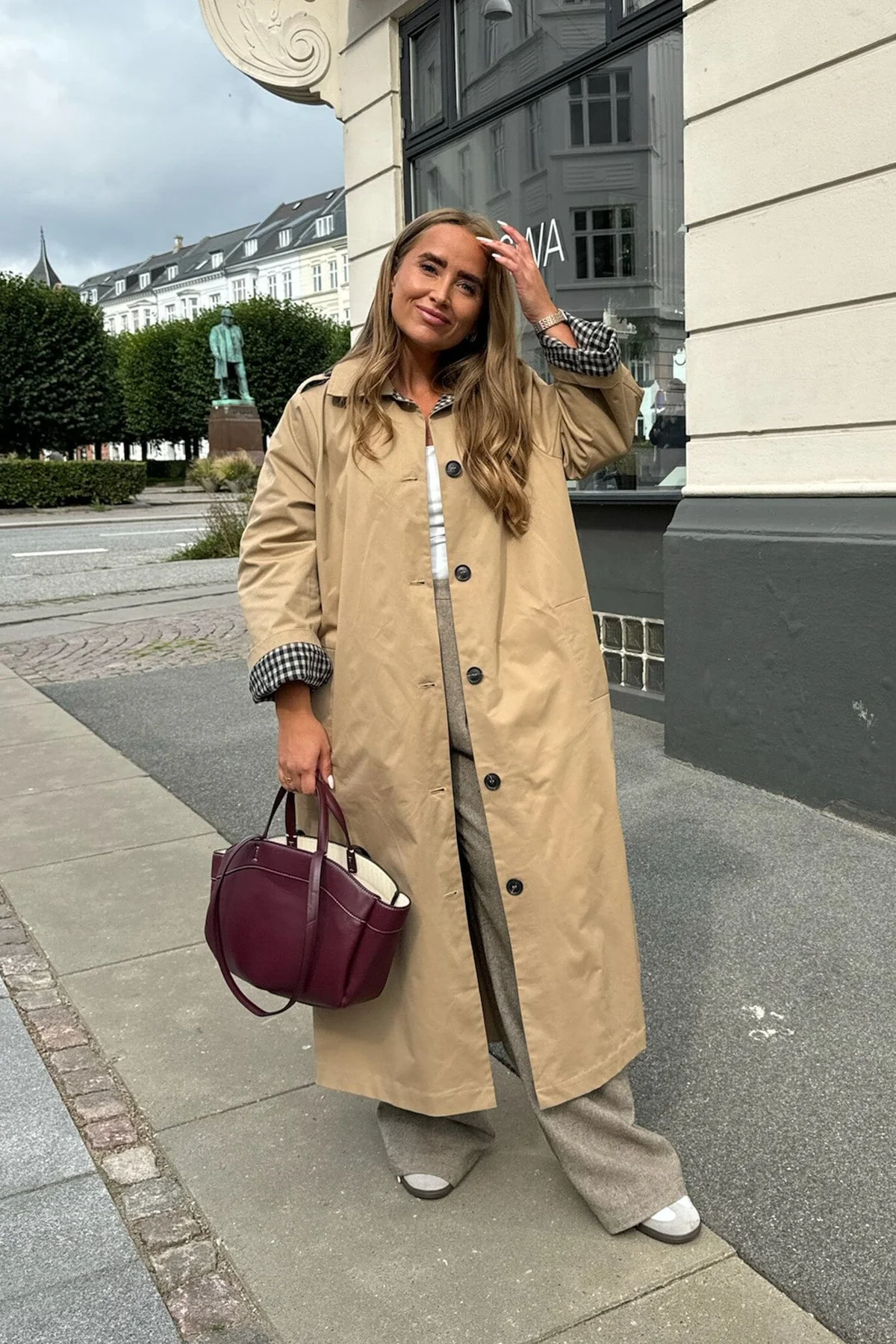 BYIC Violaic Trenchcoat