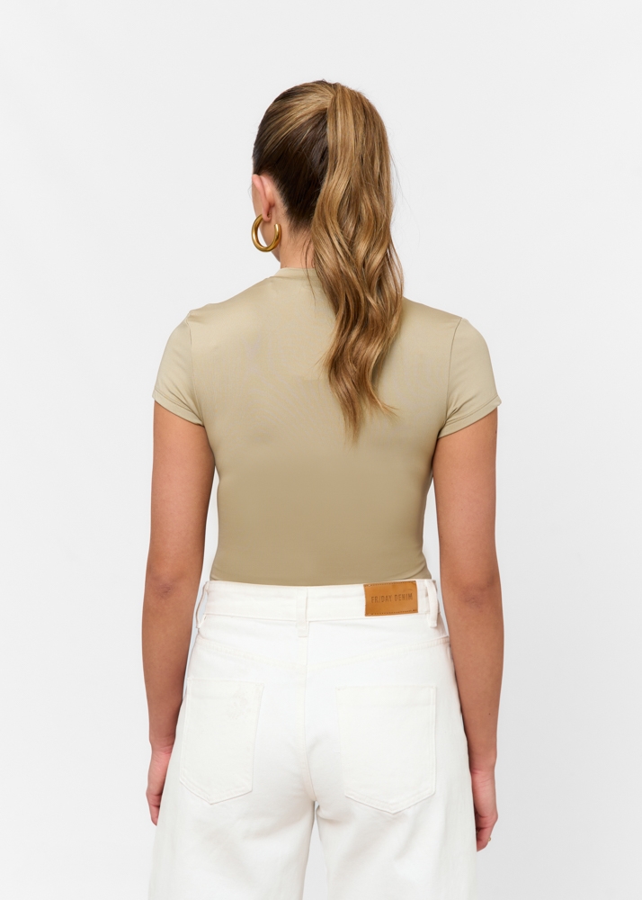 Tee olive