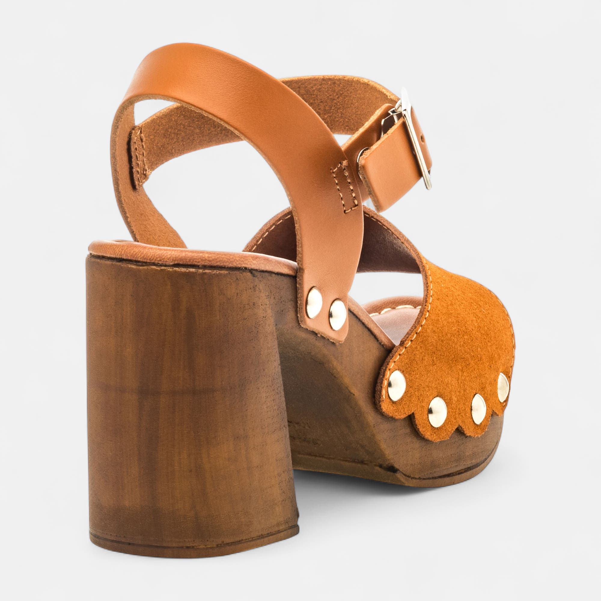 Chaussures semelle bois à talon Femme en cuir camel