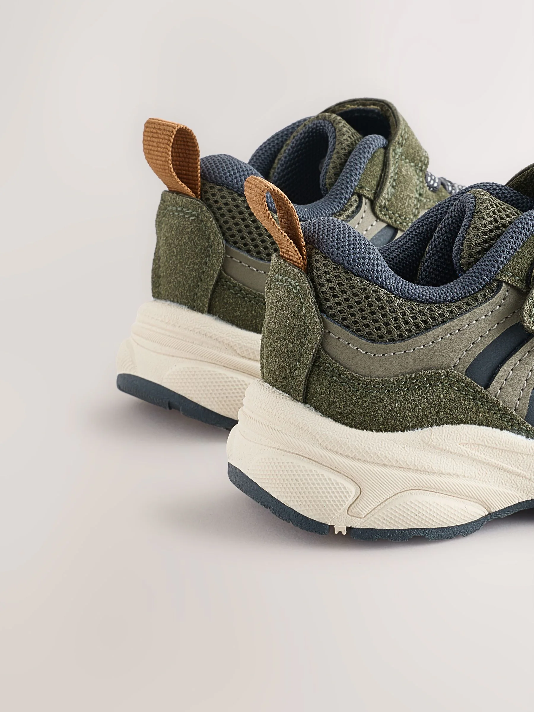 Groen-kaki - Sneakers met klittenbandsluiting en elastische veters