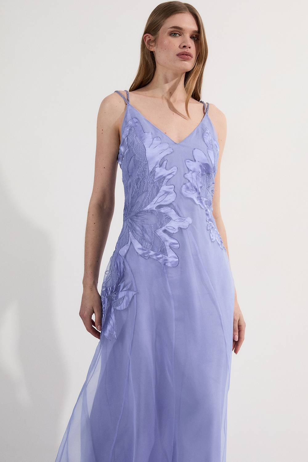 KarenMillen Robe maxi en satin avec appliqué tissé