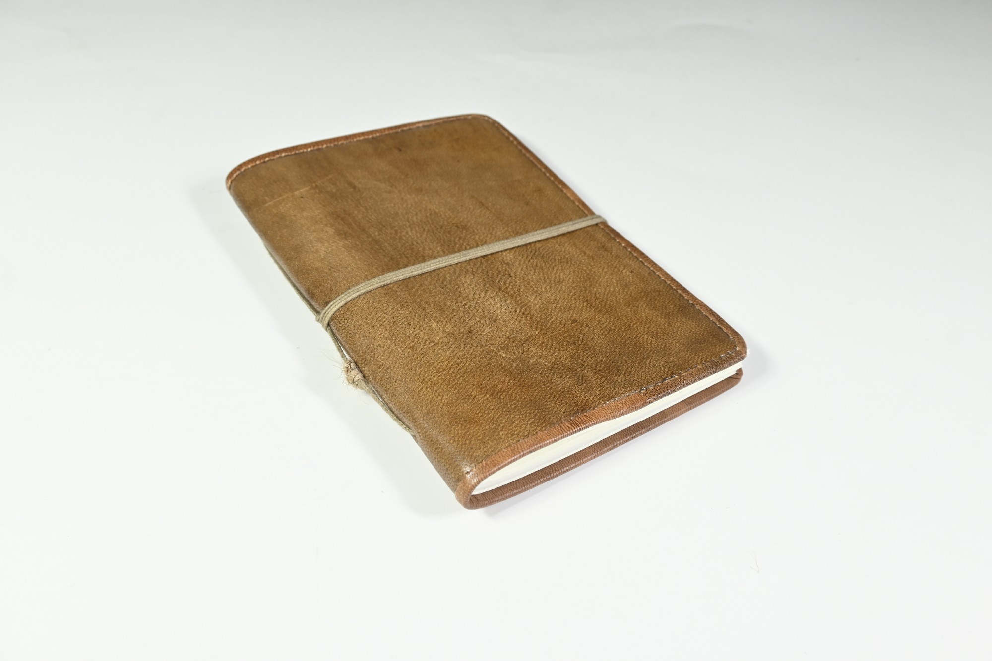Notizbuch 'Unee' mit Ledereinband, braun, H 18 cm, B 12 cm günstig bestellen