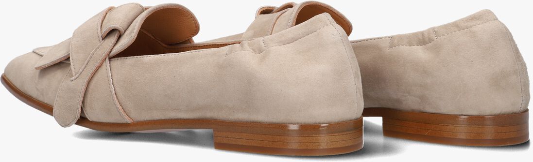 beige notre-v loafers 5672