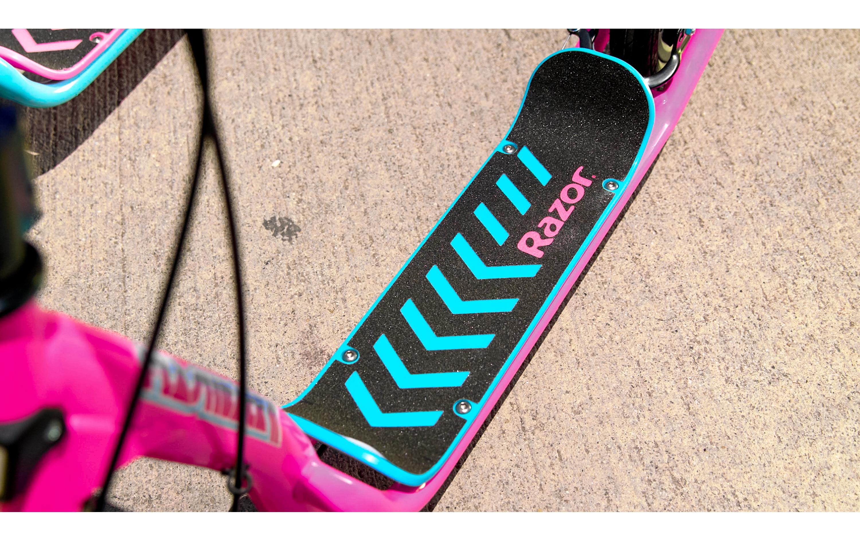 Scooter Flashback Pink<br>BMX Style Kick Scooter