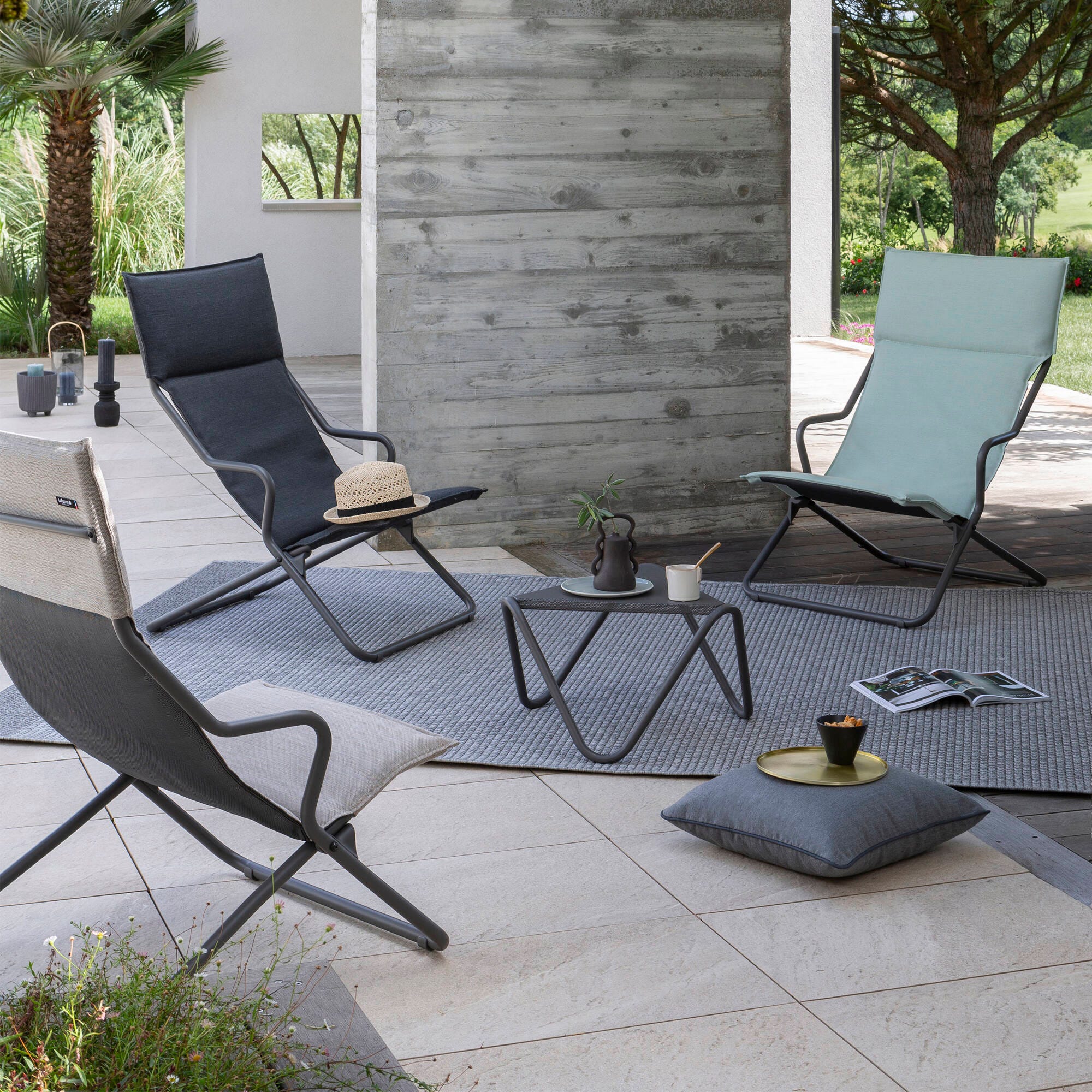 Couchtisch mikroperforierte Tischplatte Vogue Aluminium Grau Titane