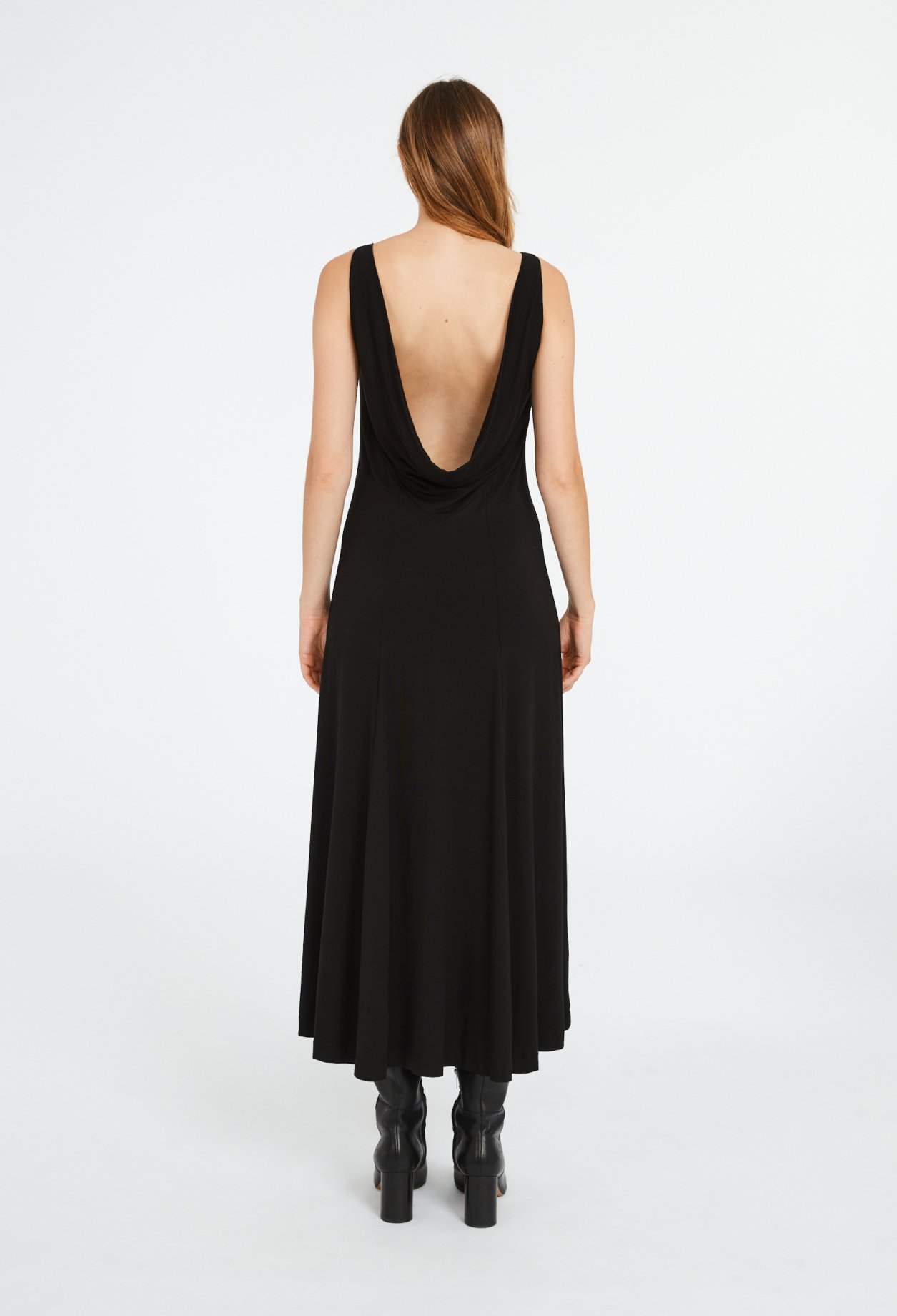 Robe longue dos nu