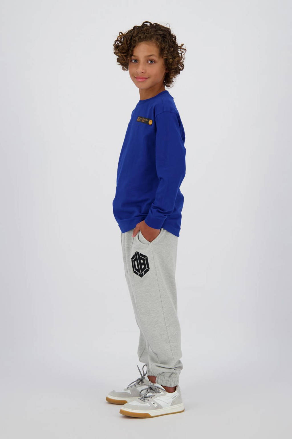 Vingino longsleeve Jetrod met backprint hardblauw