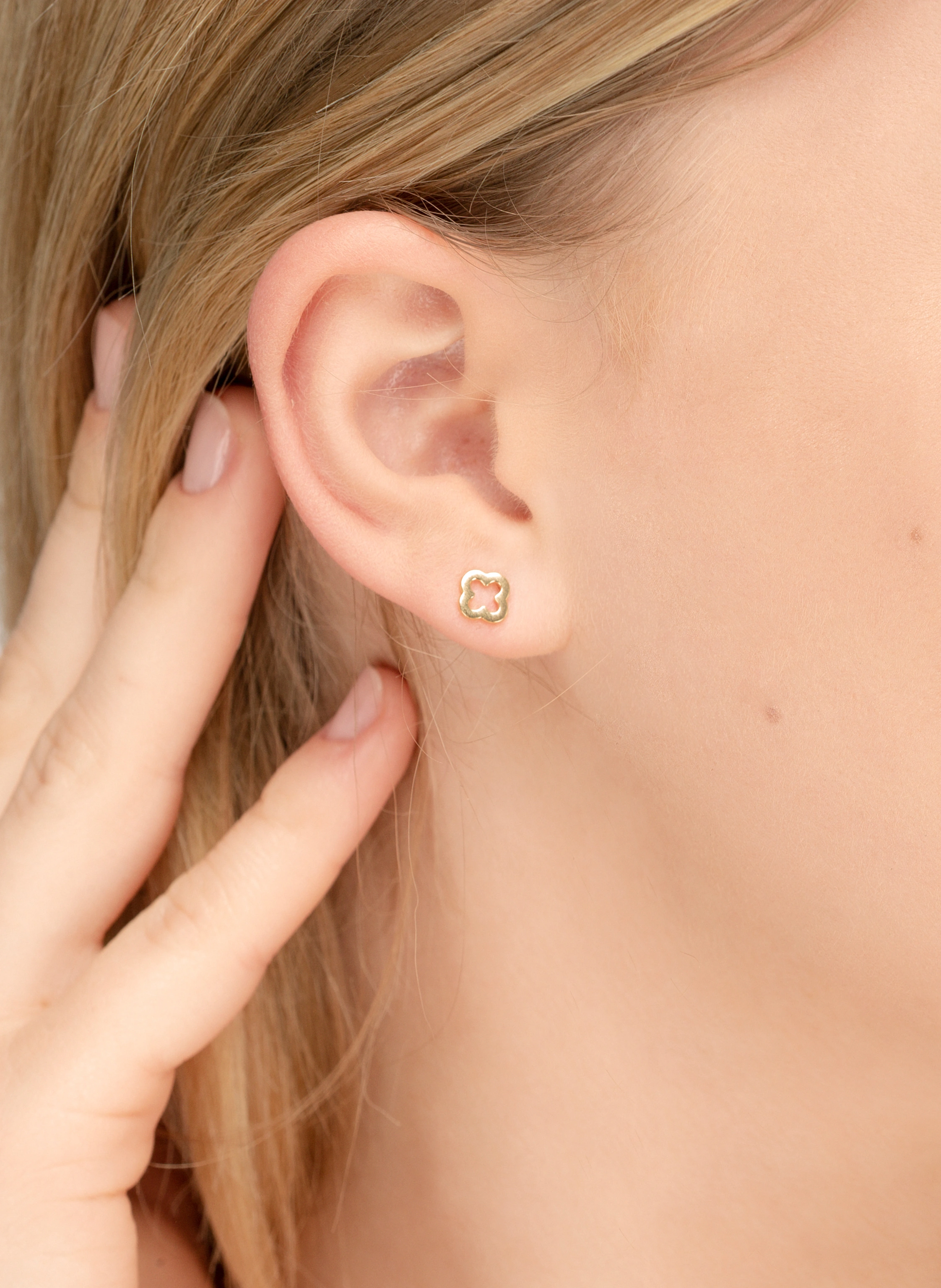 Leaf Ohrstecker CLOVER aus 14 Karat Gelbgold