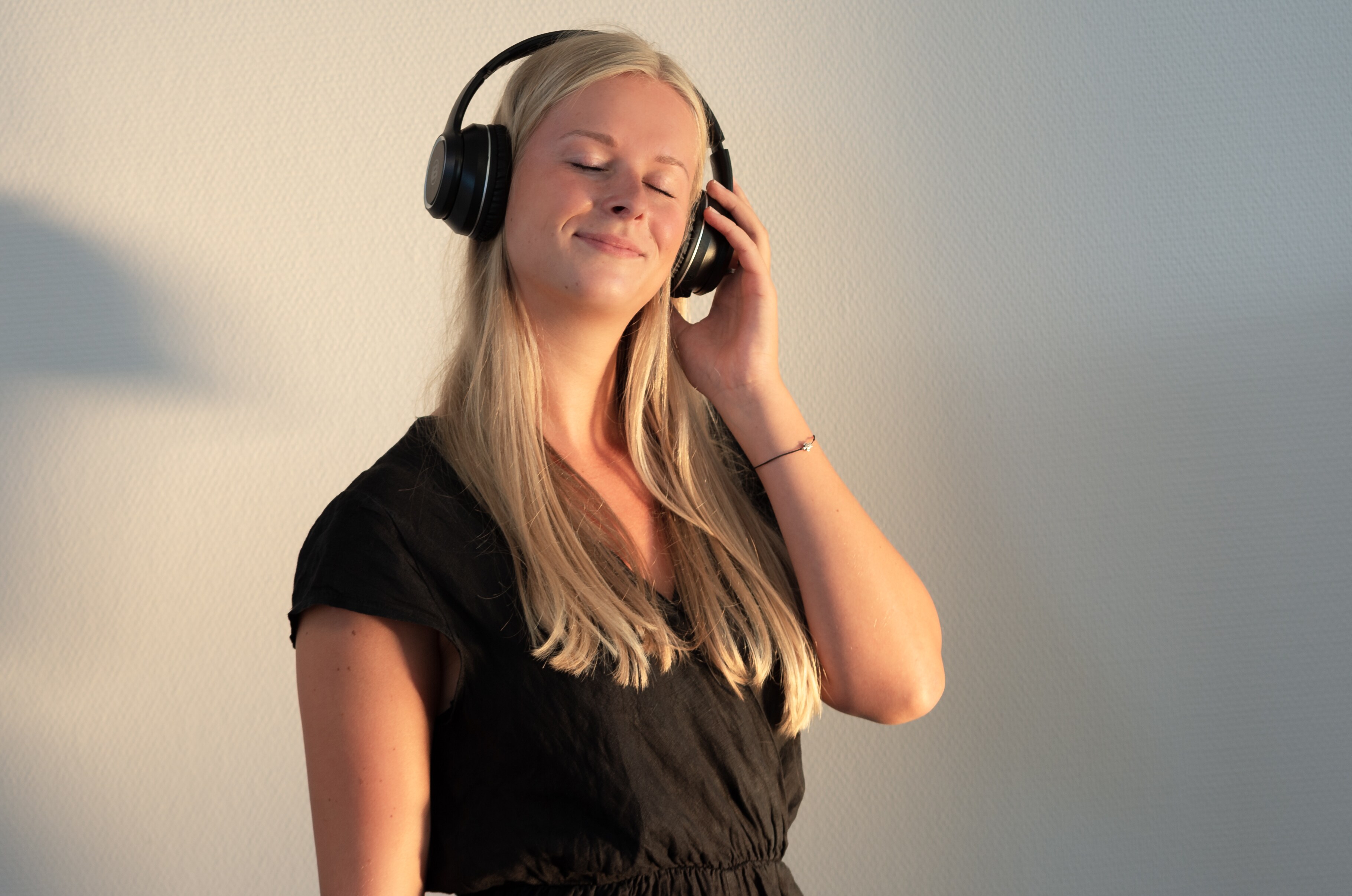 BRESSER Bluetooth Over-Ear-Kopfhörer Farbe: weiss, Farbe 2: silber