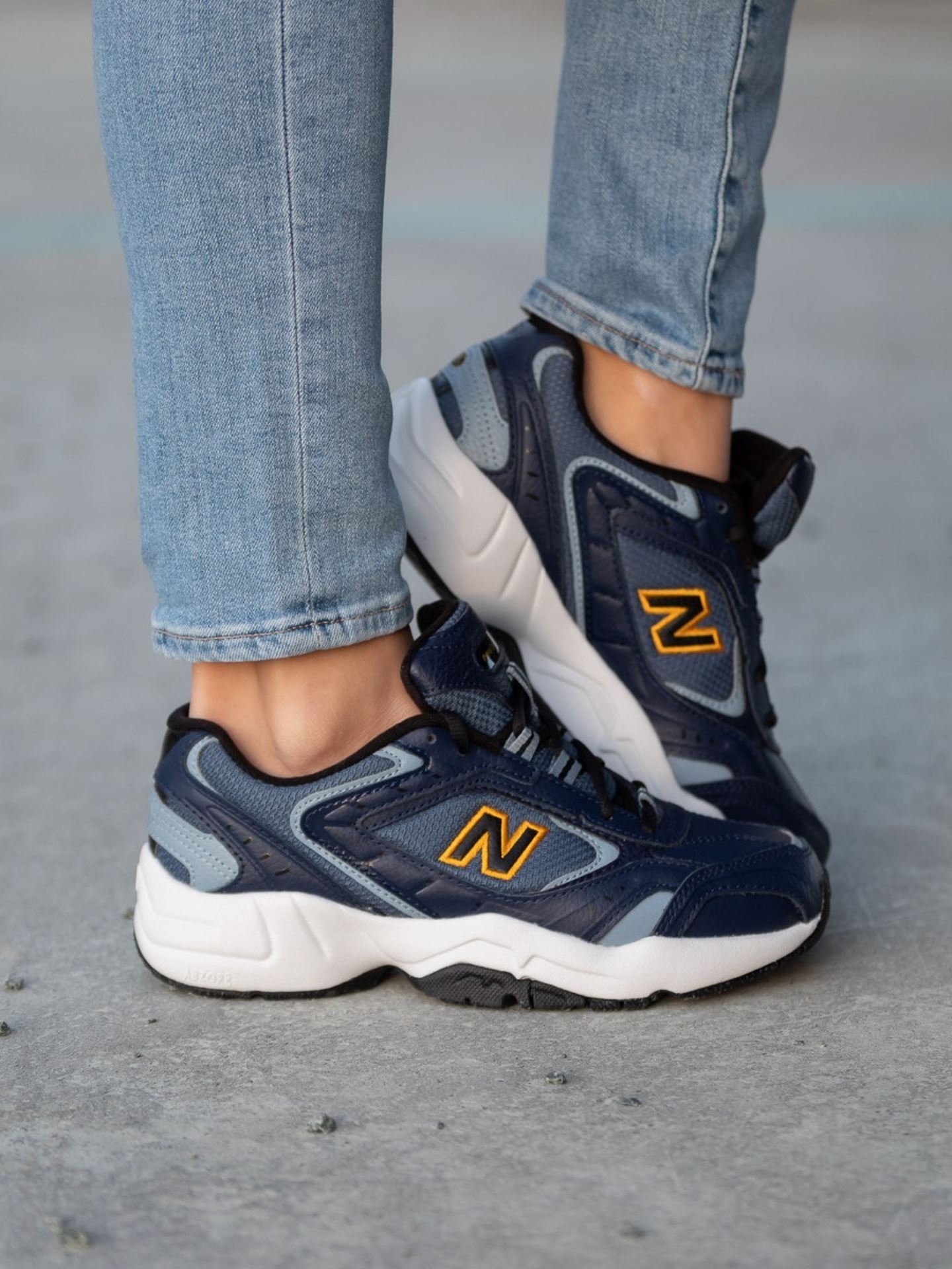New Balance WX452