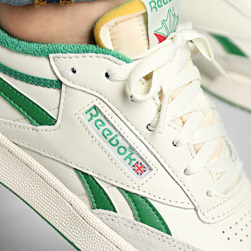 Baskets Club C Revenge Vintage FW4862 Chalk Papyrus White Glendale Green