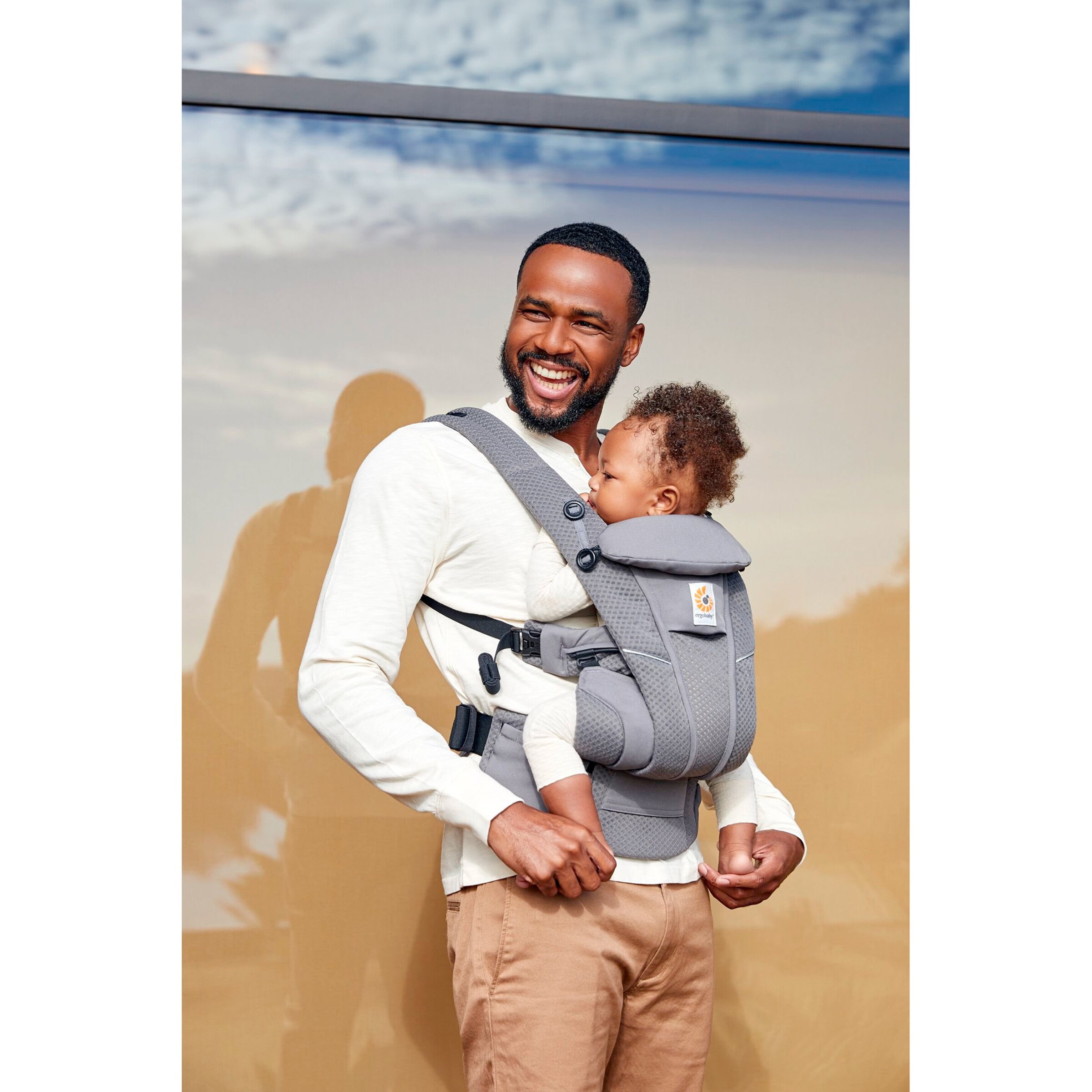 Ergobaby® - Omni Breeze Babytrage, 4 Tragepositionen Graphite Grey
