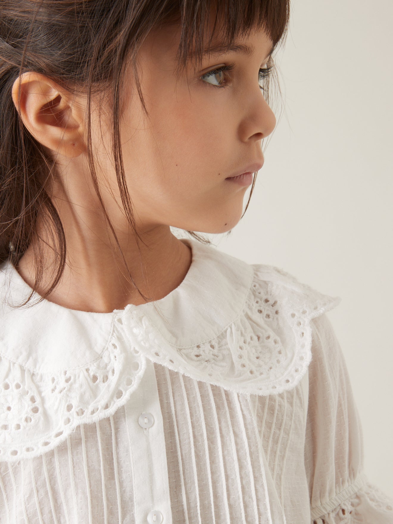 Blouse Fille avec broderie anglaise