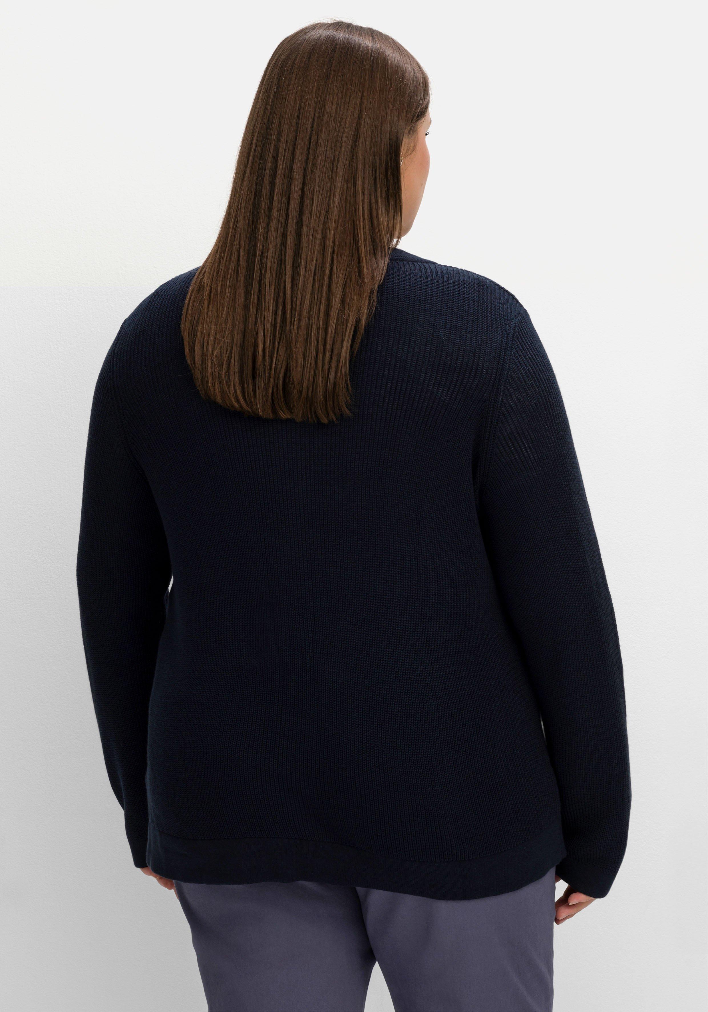 Strickjacke mit dezentem Ajourstrick-Einsatz