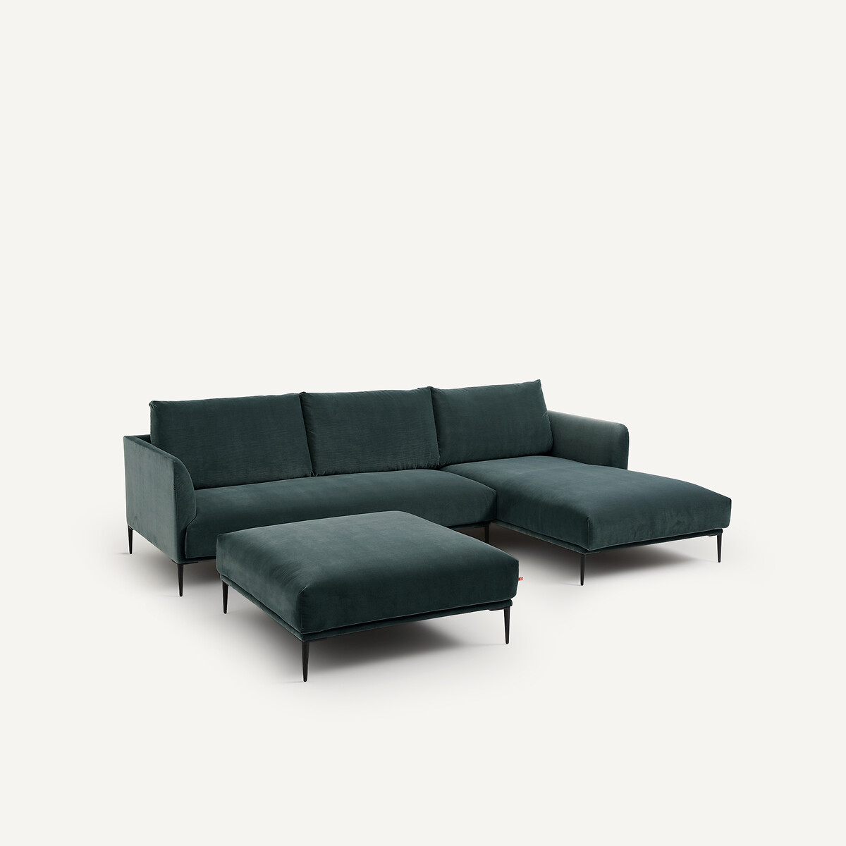 AM.PM<br>Puf XL em veludo, design Oscar E.Gallina