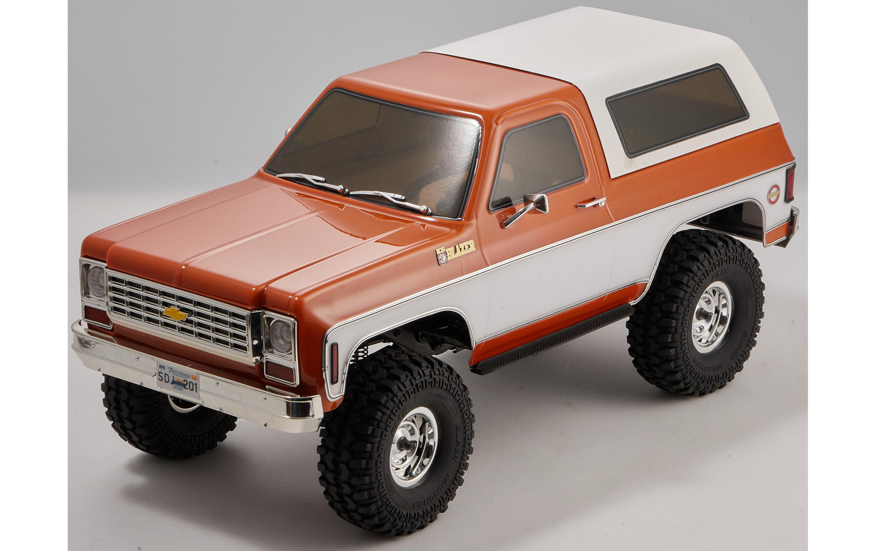 Scale Crawler FCX10 Chevrolet K5 Blazer Orange, ARTR, 1:10<br>Rock Crawler mit detaillierter Chevrolet Blazer Karosserie, 2-Gang Getriebe udn Differentialsperren
