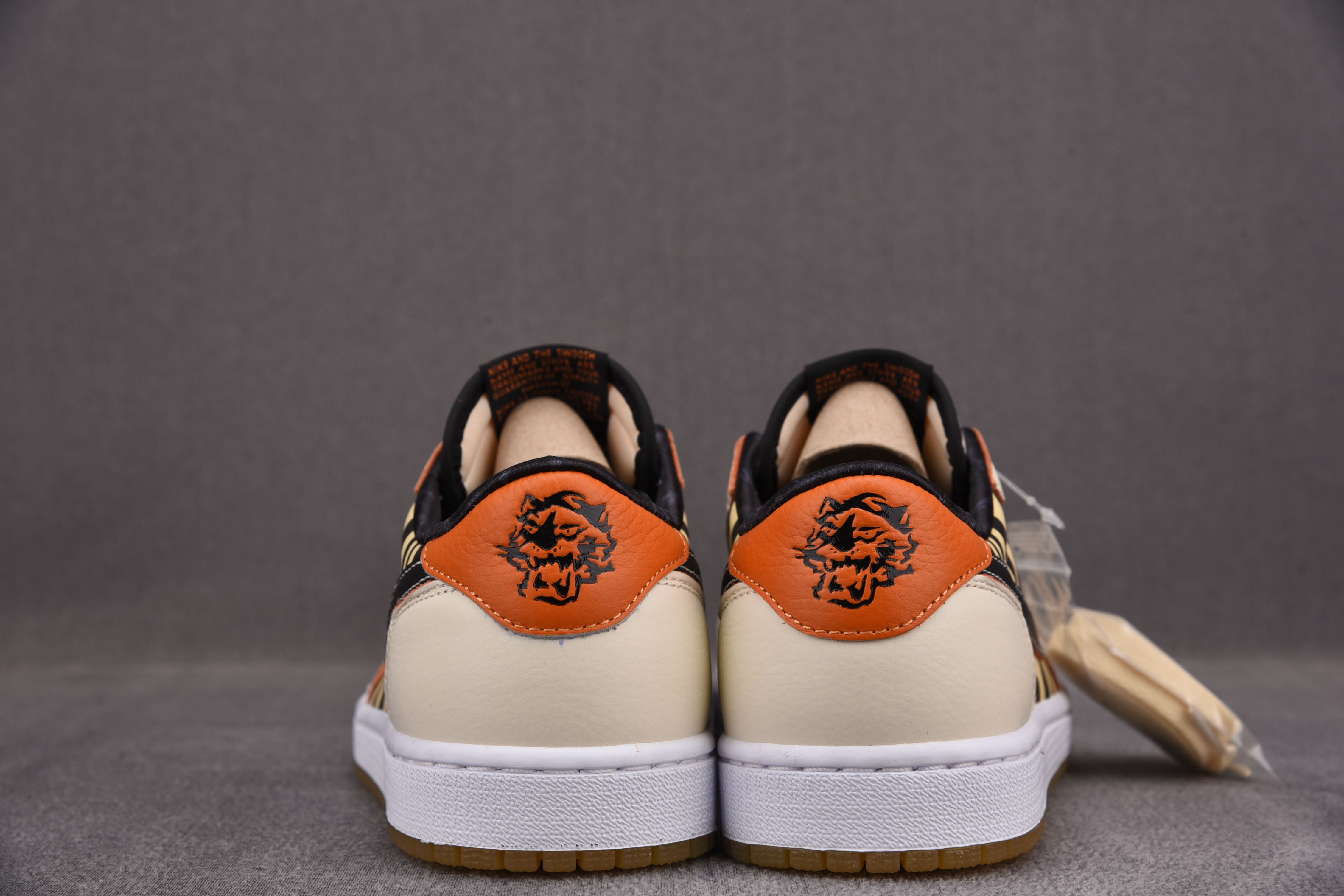 Jordan 1 Low OG Year of the Tiger