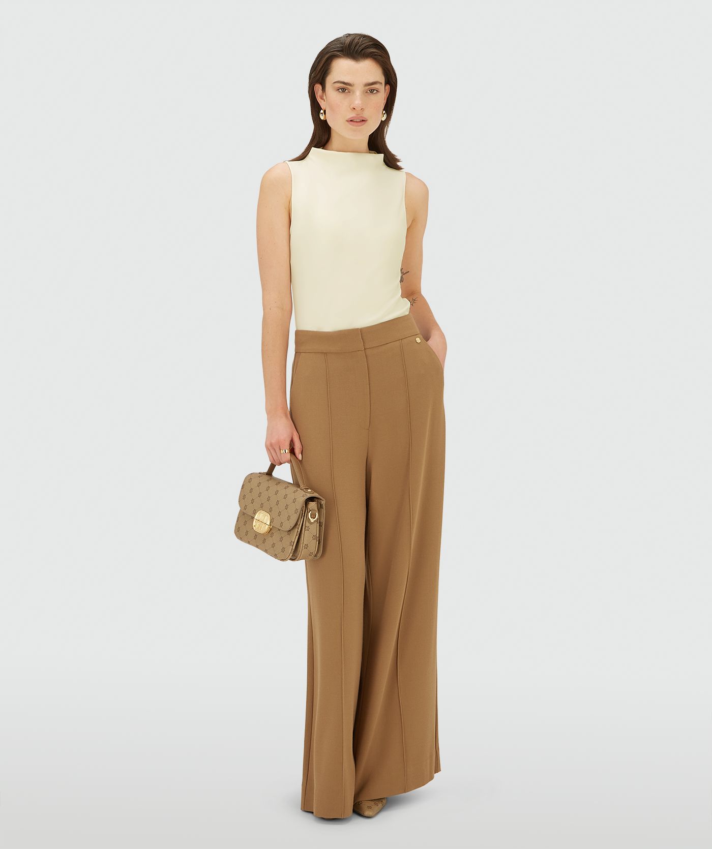 JV-BIBI slim fit top - creme white